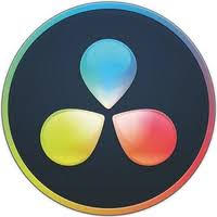 Logo di DaVinci Resolve con tre gocce colorate su sfondo nero e bordo circolare