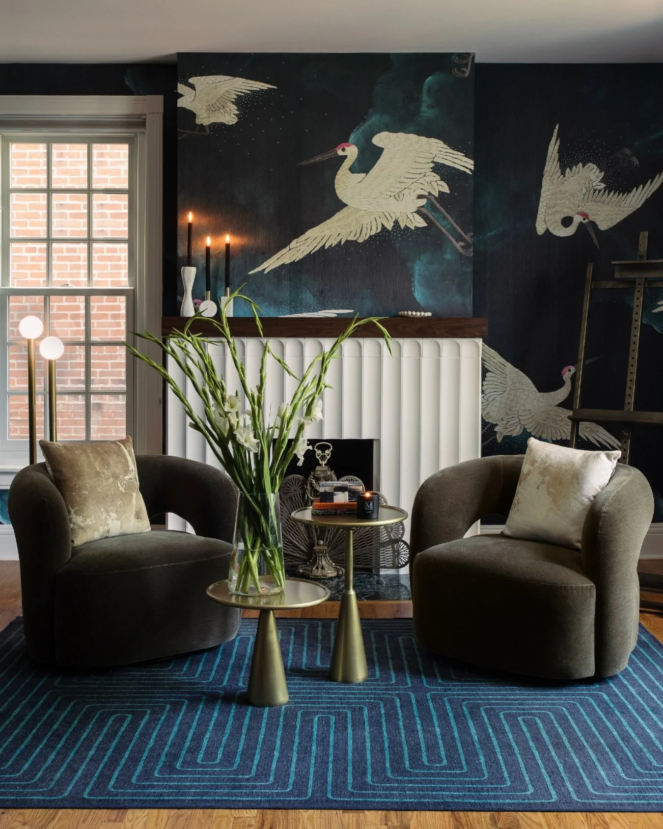 Why settle for framed art when your wallpaper steals the show? 

@phillipjeffriesltd transforms walls into stunning murals with hand-painted clouds and birds, creating an enchanting escape. 🌥️✨