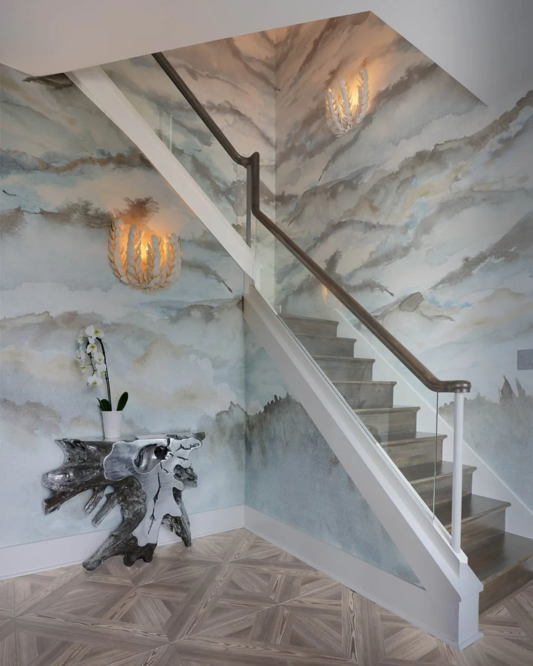 We&rsquo;re officially in our &ldquo;beach house&rdquo; era.
This North Carolina extensive remodel incorporates an easy, open layout, a tranquil palette, cozy corners and those coastal views we&rsquo;ll never get over.

A space made for spring escape