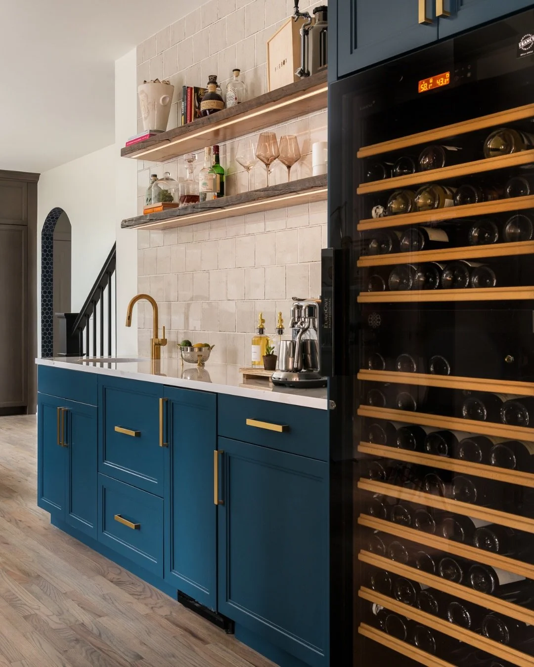 From custom bars with wine coolers to open shelving styled to perfection, whatever your lifestyle calls for, we design with intention (and a little fun in mind).

Speaking of wine&hellip; @editbymsquared will be particicpating in The Hill Wine Walk t