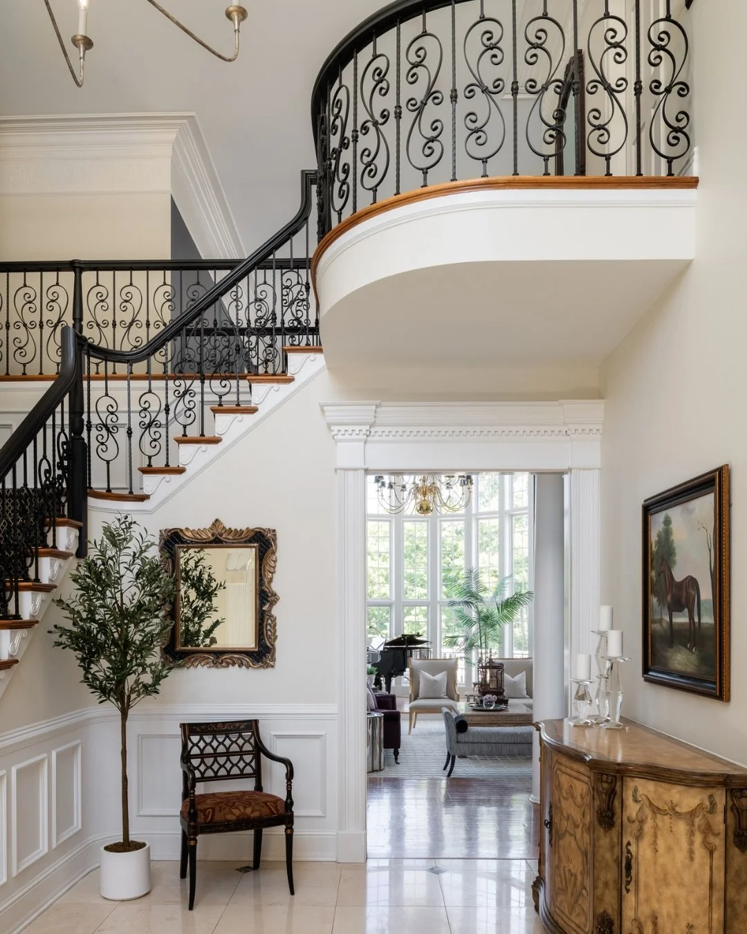 This Town &amp; Country renovation started with one goal, to update the aesthetic while keeping it family friendly. Mission accomplished!

📸  @karenpalmerphotography