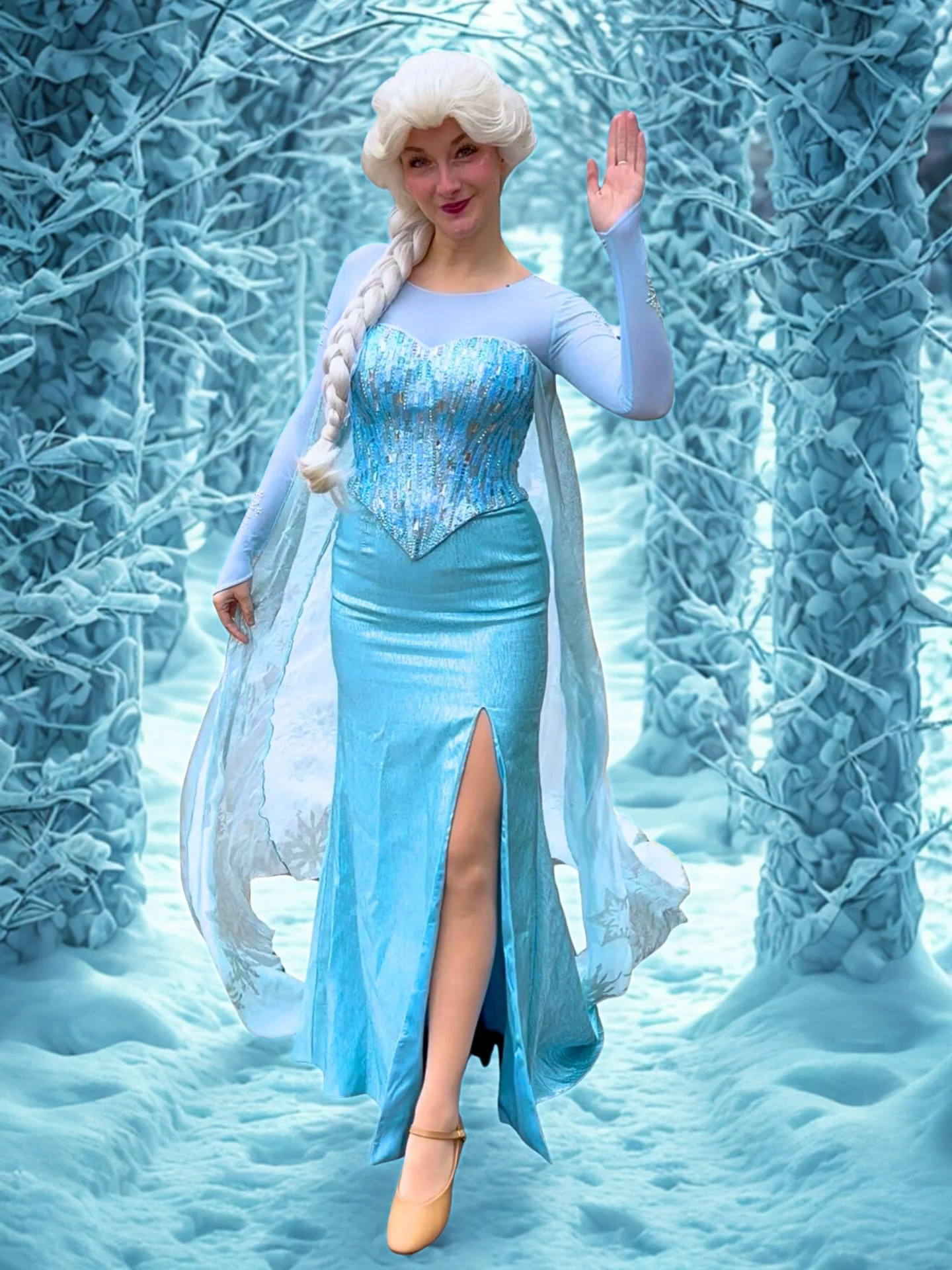 ❄️✨ A little sparkle, a fresh touch of magic, and a whole new glow.
Our Ice Queen has officially debuted her newly renovated gown, designed to shine brighter than ever and bring winter magic to life ✨
Now booking enchanting experiences through Sparkl