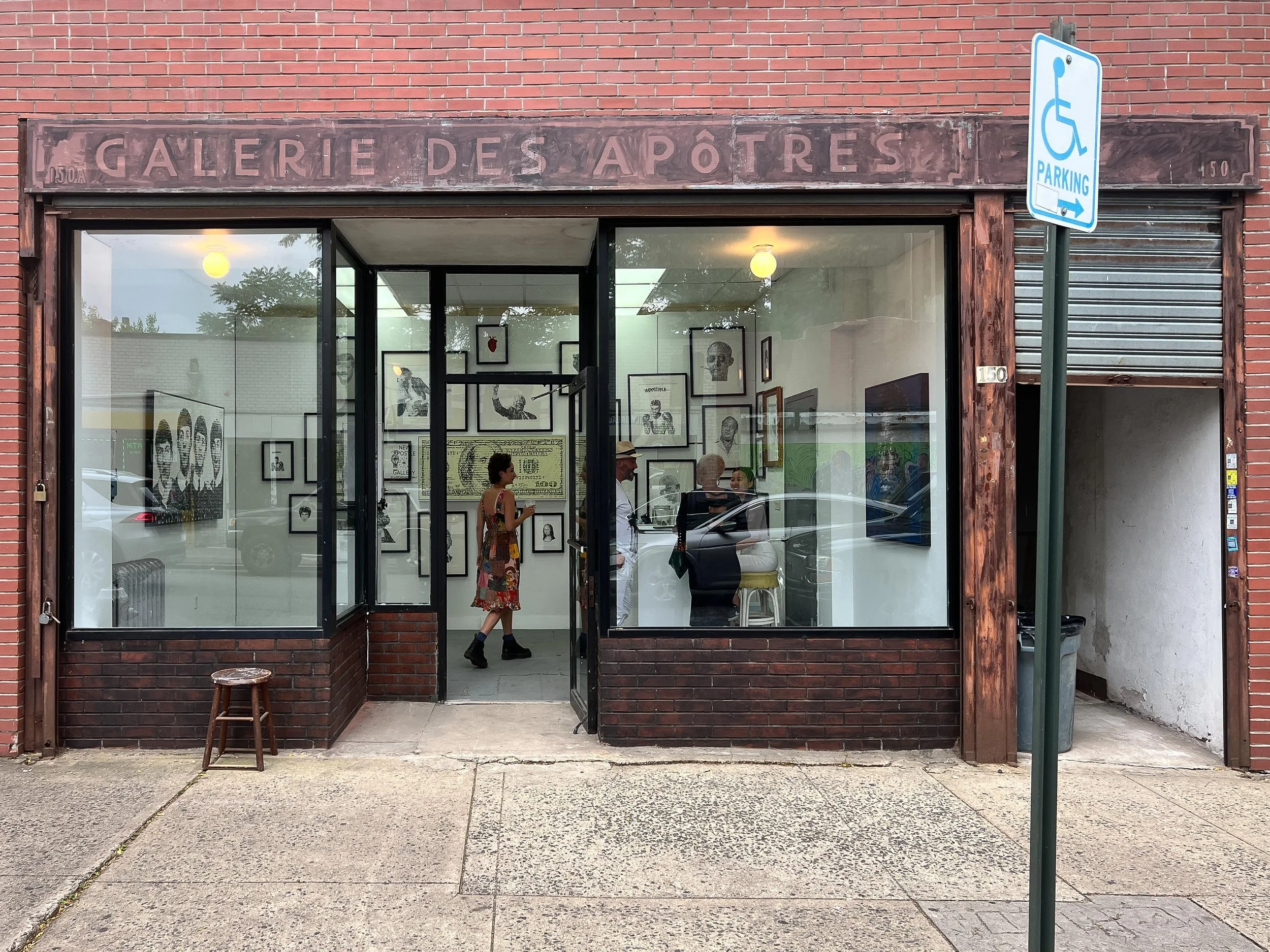 20220611storefront0002.jpg