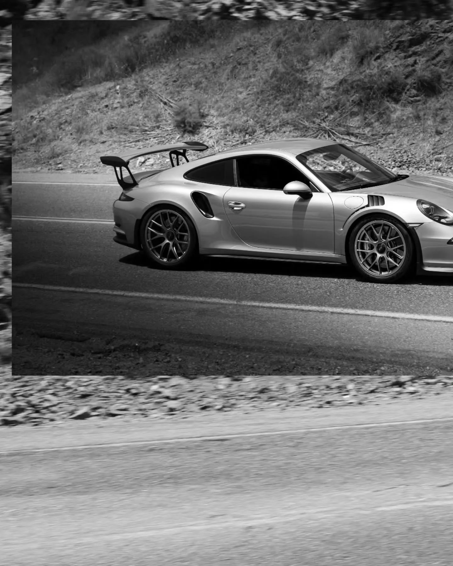 One of these is not like the other... 🏎

#porsche #ferrari #monochrome #photography 
#explorepage #foryoupage