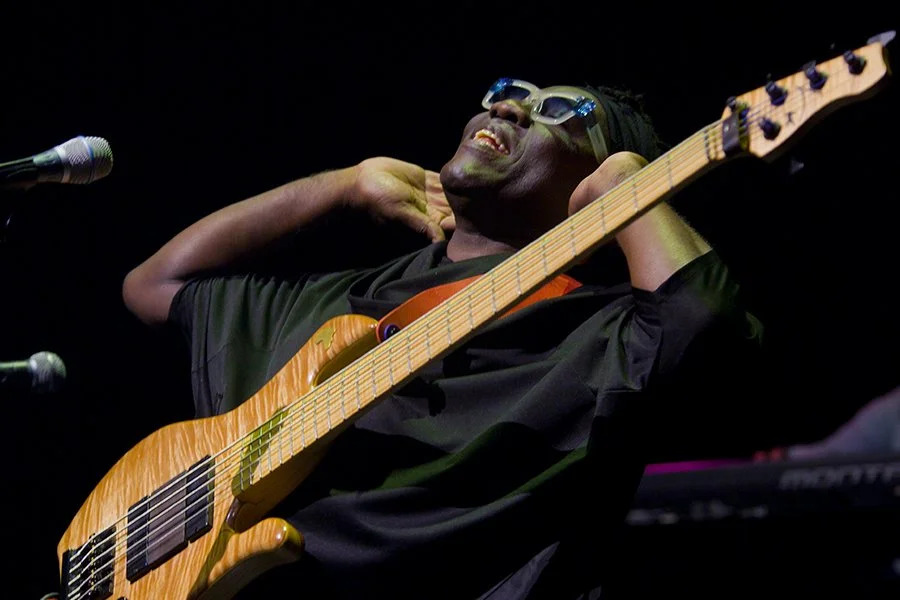 Richard-Bona-3.jpg