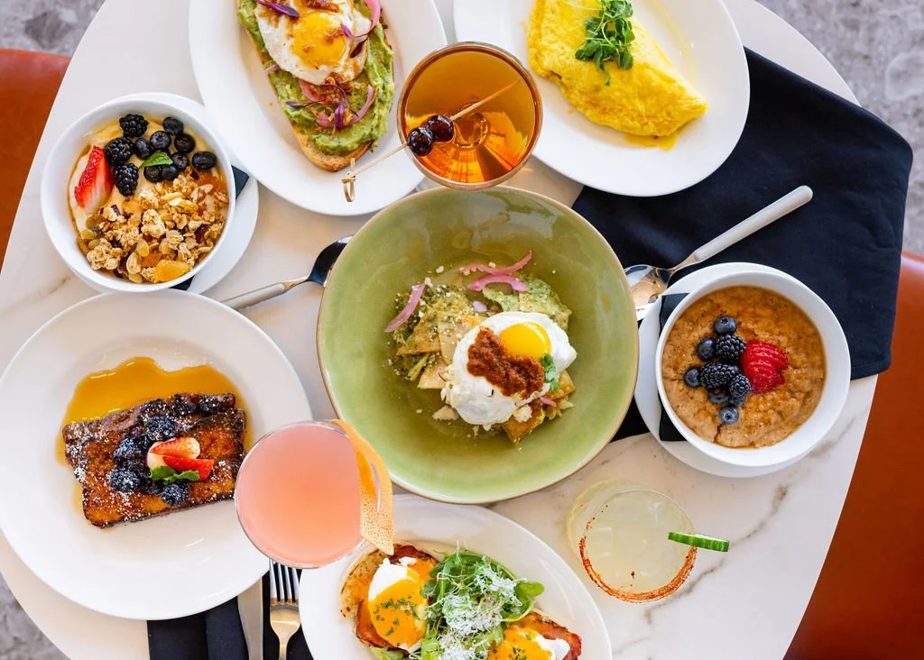 Eat — Sol 7 Bar & Restaurant