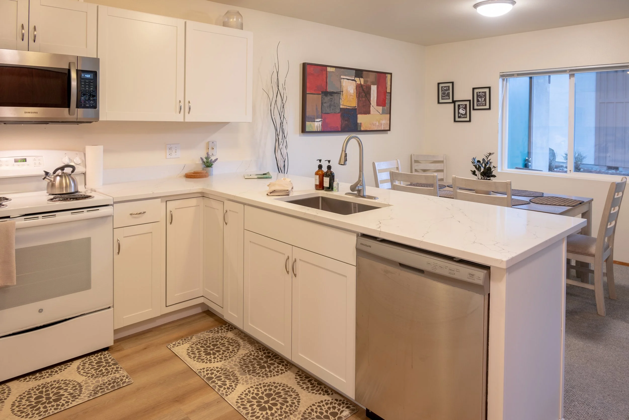 Kitchen with view of dining room.jpg