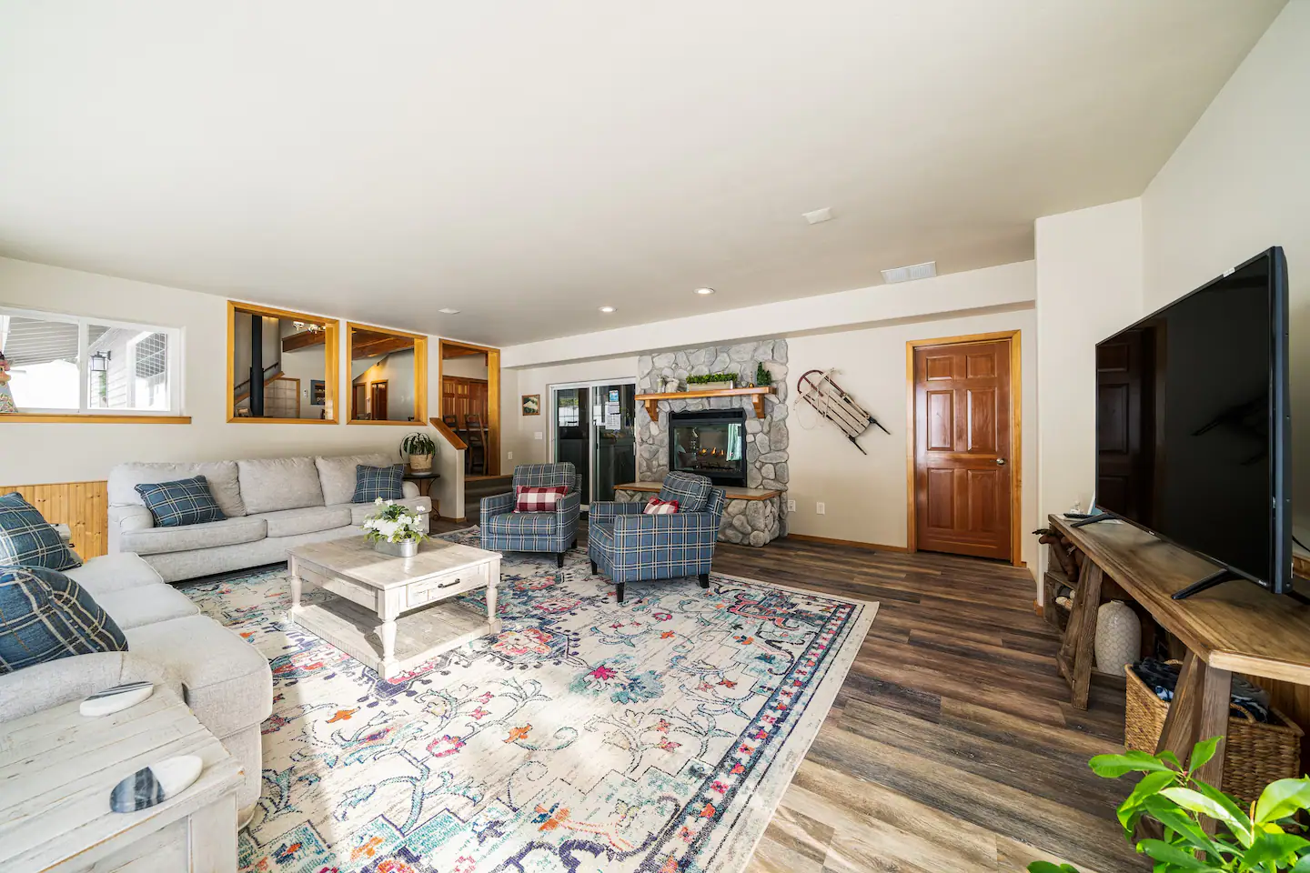 Living Room 2.png