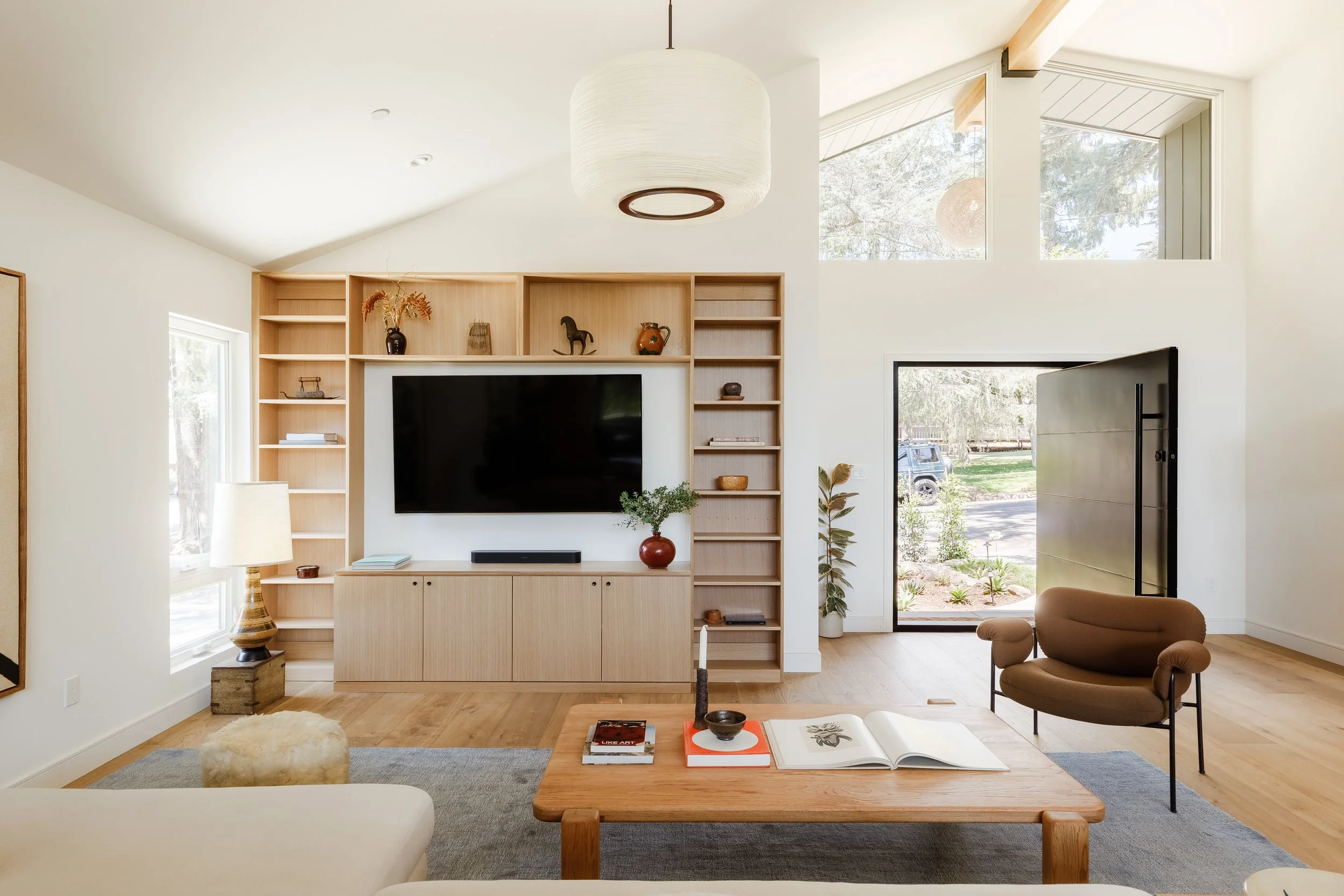 2542 Santa Rosa
Photo Sterling Reed