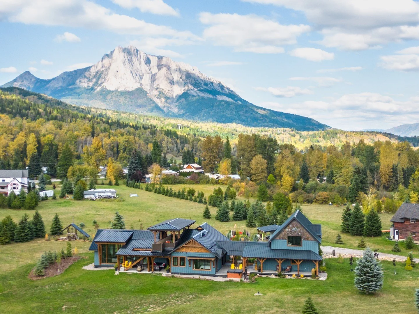 Every exceptional home begins long before ground is broken.

At Bower Builders, we believe thoughtful collaboration during the design phase is the foundation of a successful build. By engaging early, we help align architectural vision with budget cla