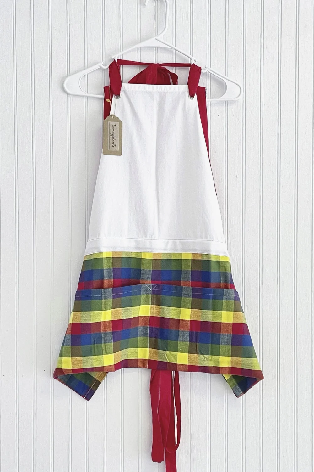 Multicolor Check Apron (Red) — tworuggedroots