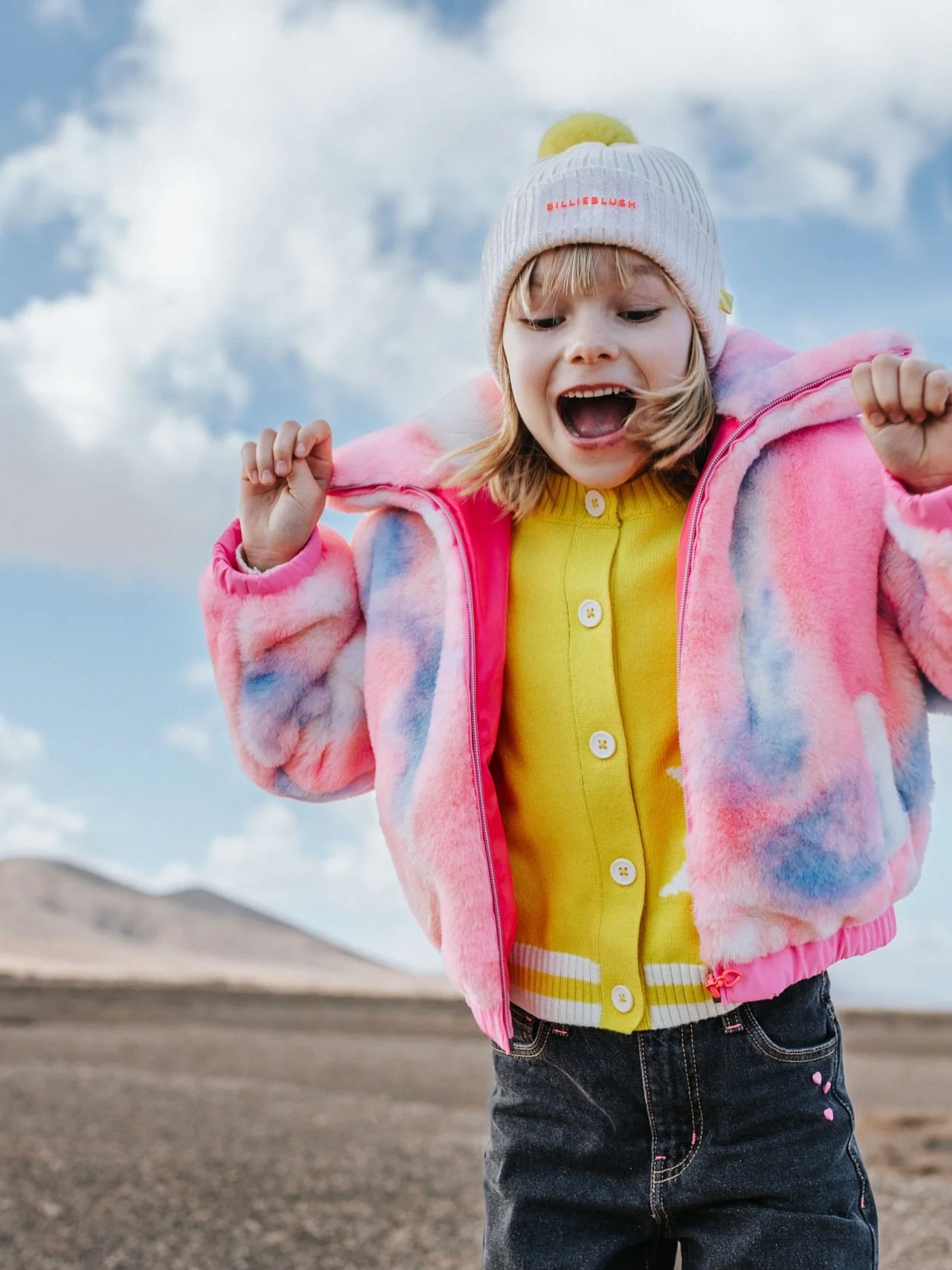 Childhood joy and all the small things.
@billieblush_official FW25 super cool outfits!

With the organization of @productionparadise 
Models 
@sugar__kids @alice.liva18 
@pophousekids