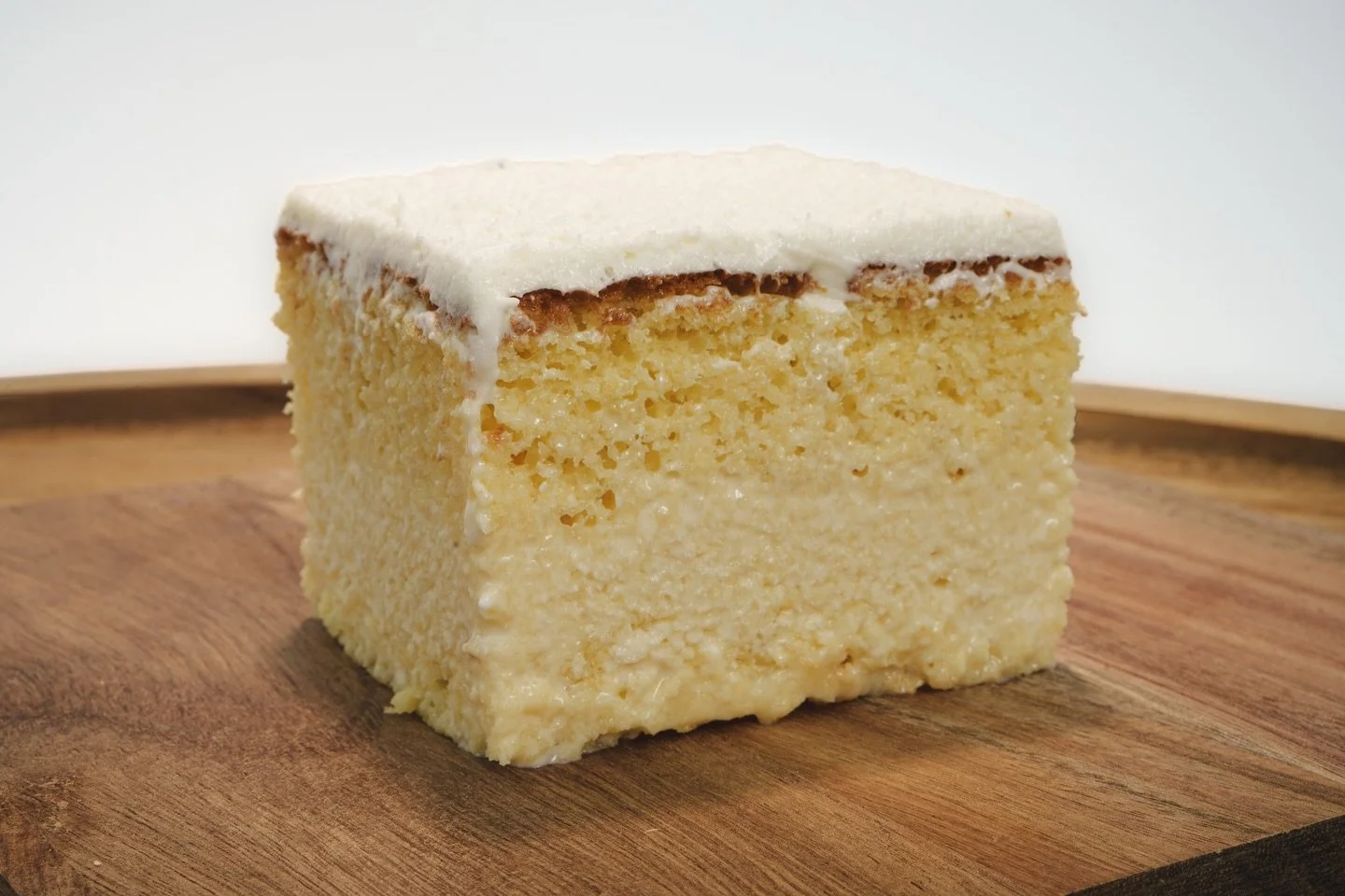 Tres Leche is a rich sponge cake delicately soaked in coconut, condensed &amp; whole milk with a satiny cream topping. Sold by the tray or individual slices.😍 #thursday #tresleche #cakelovers #Nastosicecream #nastoswoodbridge