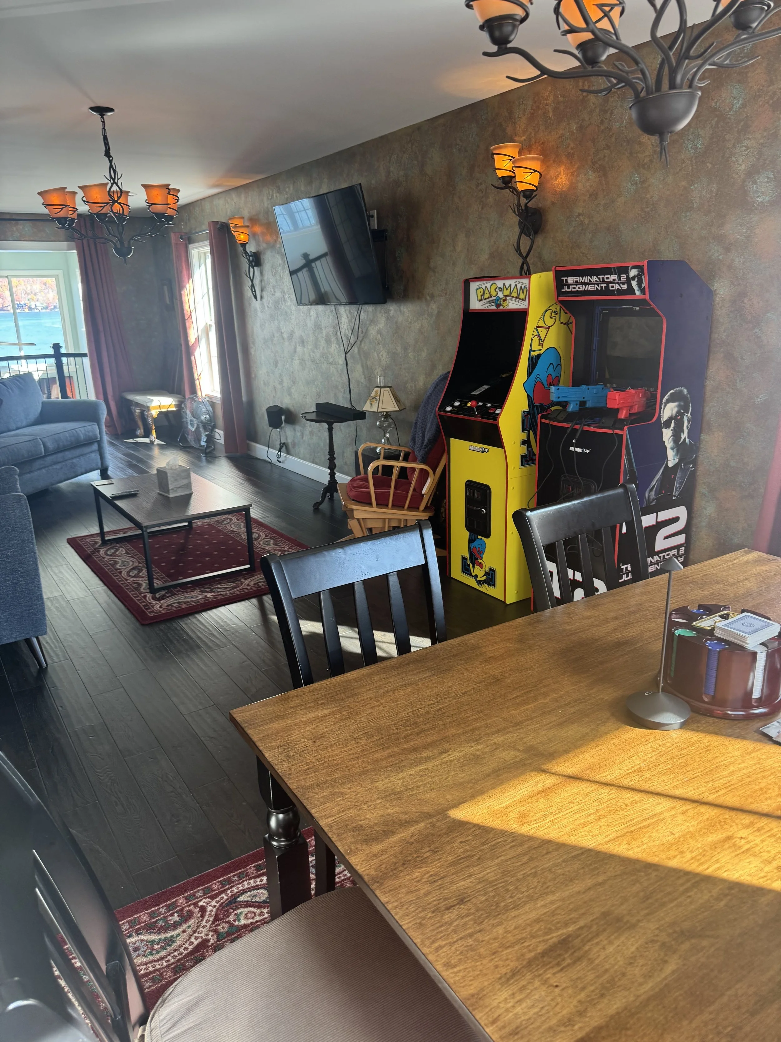 arcade games 2.jpg