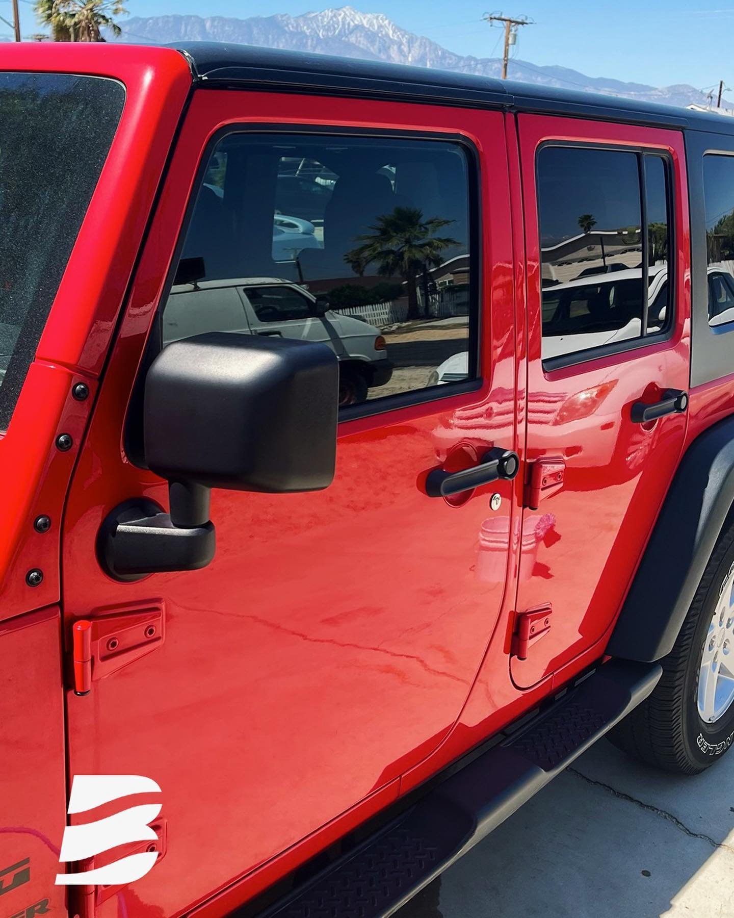 Express Detail service for Jeep Wrangler 

🔸Express Detail
➥ Plastic Trim Temp. Restoration 
➥ Pet Hair Removal

#palmsprings #palmdesert #ranchomirage #cathedralcity #deserthotsprings #detailing #detailer #mobiledetailing #coachella #coachellavalle