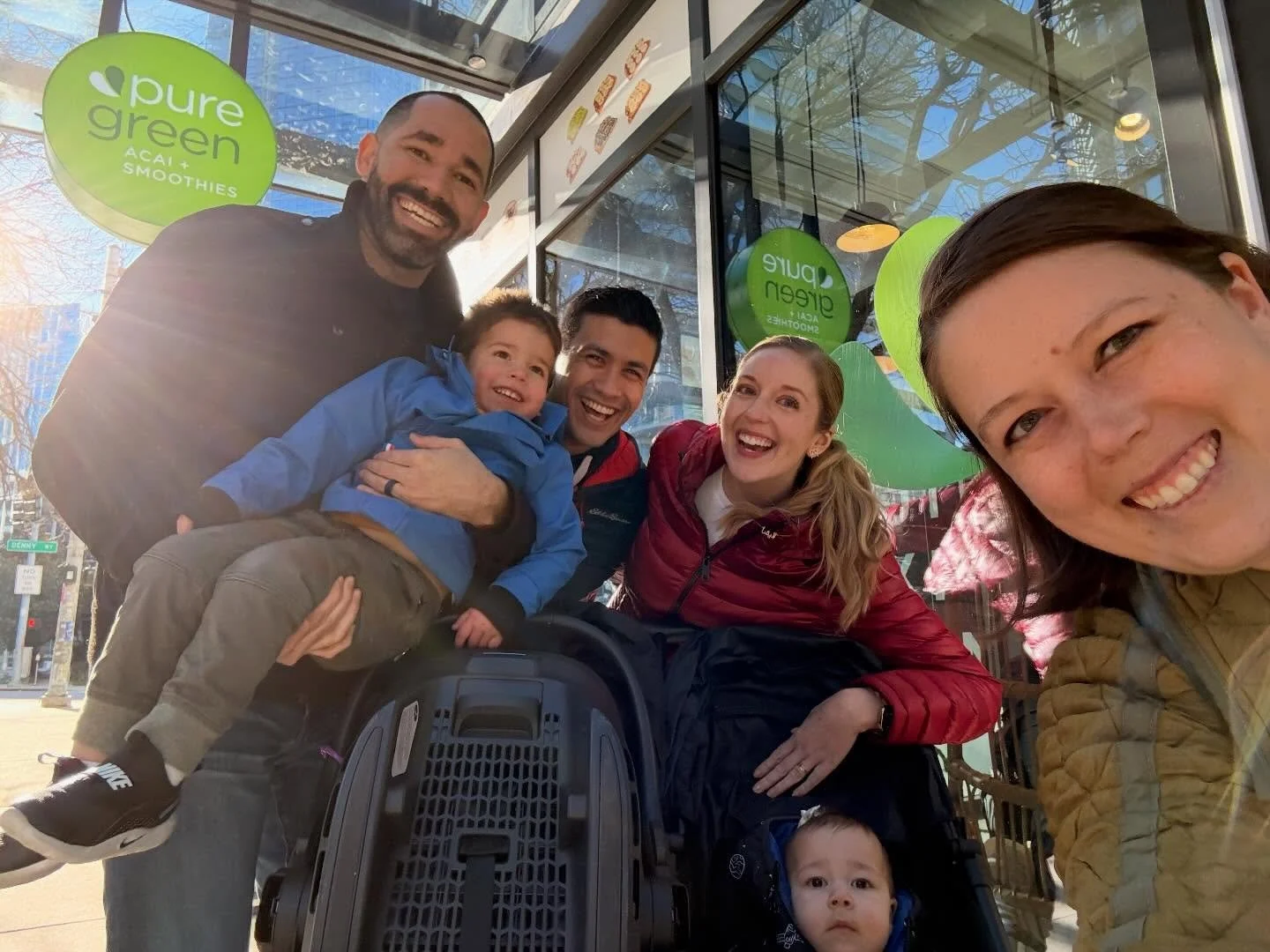 Q1 earnings report: love from little ones up, stress managed, memories acquired. Shareholders (aka the cats) are pleased with performance YTD. 📊✈️😻