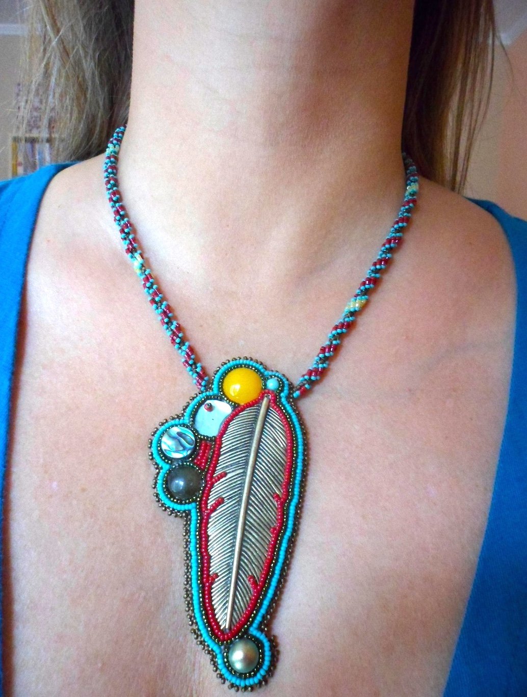Collier plume magique. labradorite 1.jpeg