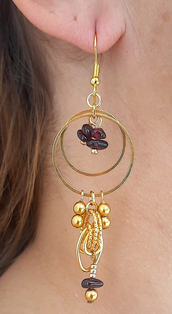 Boucles d'oreilles pierre de grenat.jpeg