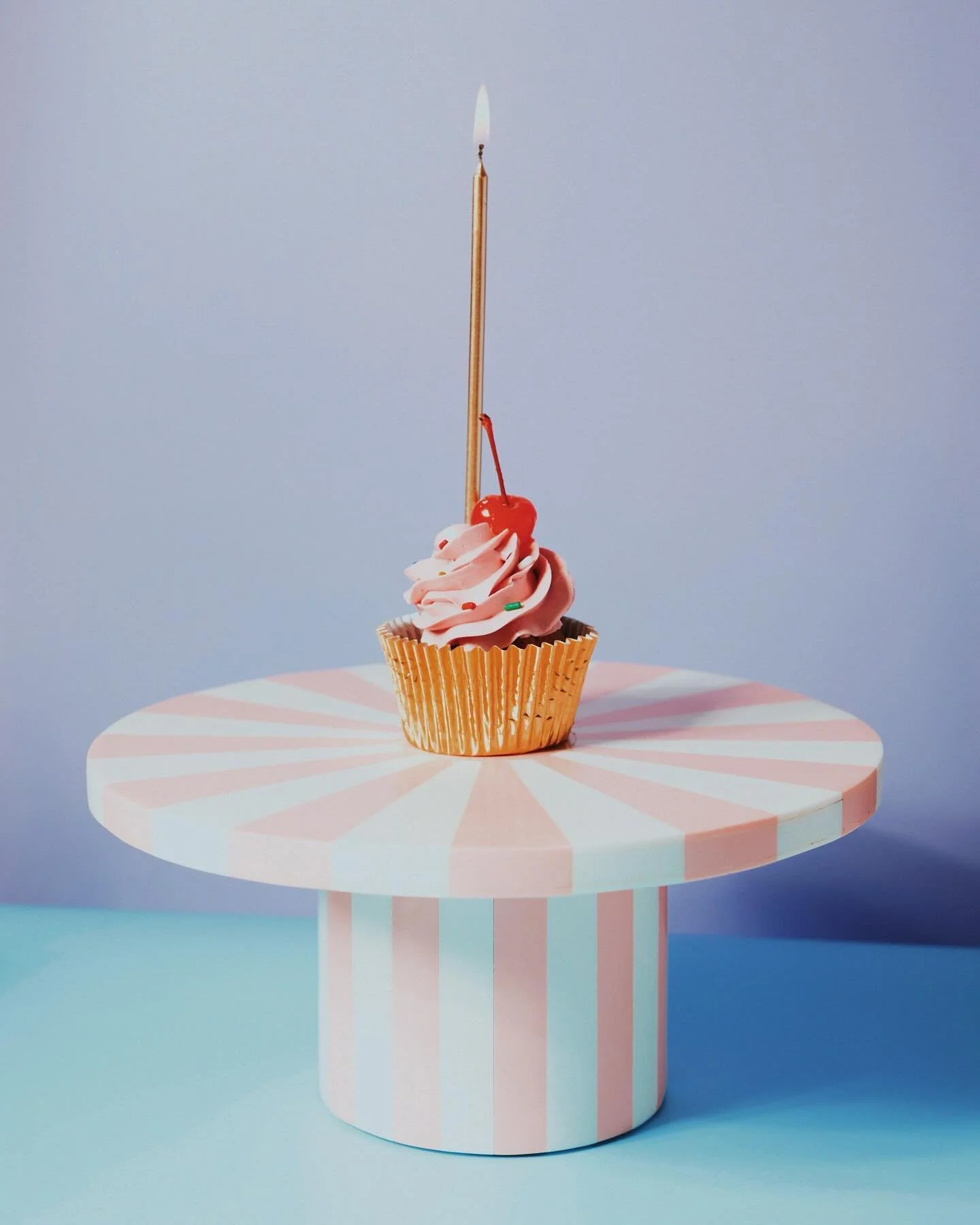 CAKE CAKE CAKE

✨🌼🌺WILDFLOUR BAKERY X MAYAMATU 🌺🌼✨
@wildflourbakery.nl 
.
#inthekitchen #studio #cake #foodphotography #bakery #sweets #collab #fromwhereistand #photooftheday