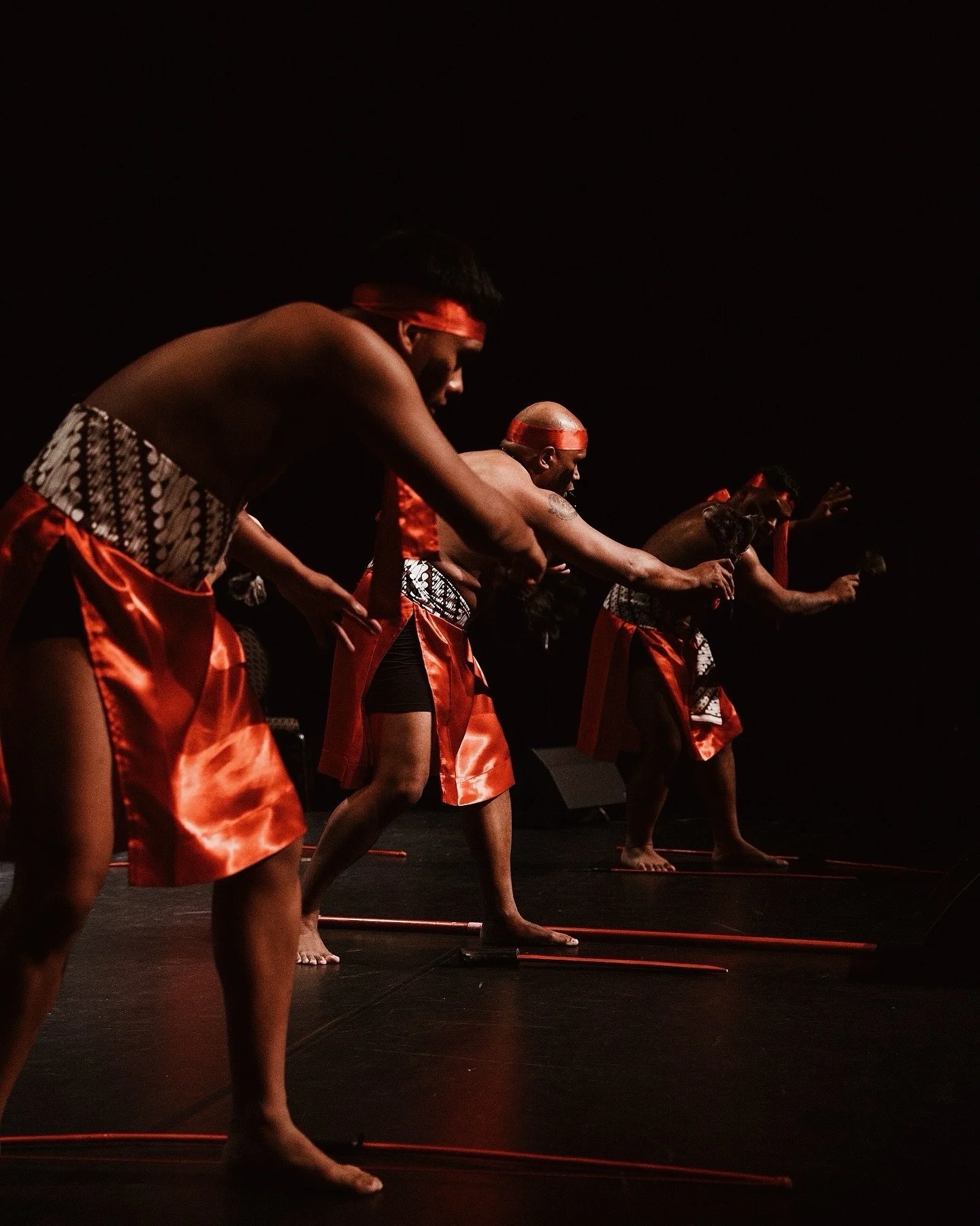 SEMINAR ADAT
.
.
#tjakalele #tenggara93 #malukutenggara #culture #beforebattle #photography #sideline #keiisland #melanesia #artofvisuals