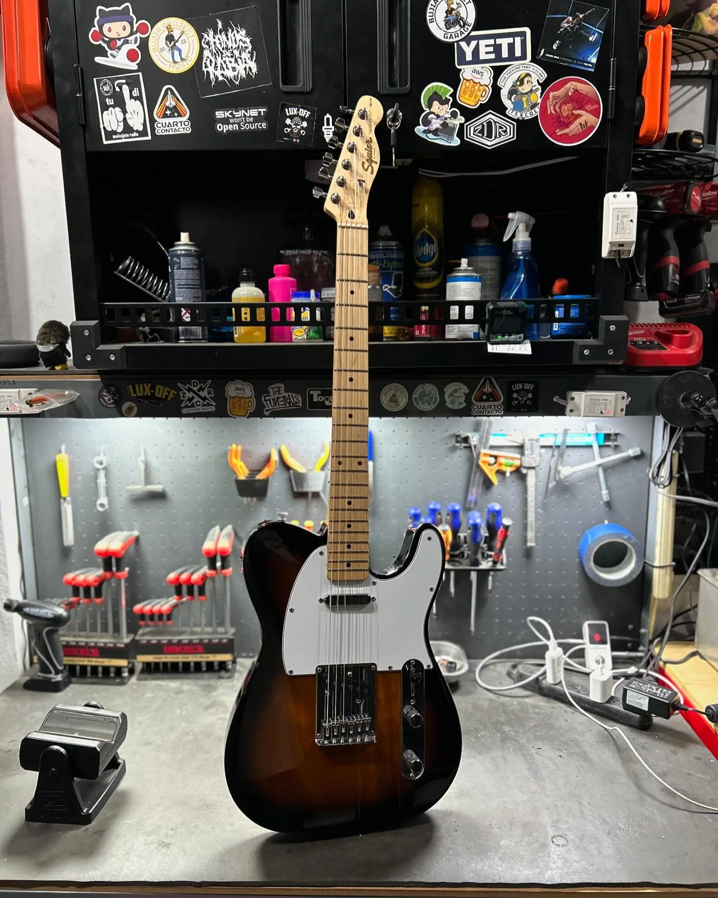 Una tele, ultimamente de mis guitarras favoritas, esta es de nuestros amigos de @combinacion.mtz97 desde Teotihuacan gracias a nuestro amigo @roko.mtz que nos tuvo la confianza y que espero lo tengamos por ac&aacute; en futuras ocasiones.
La verdad e