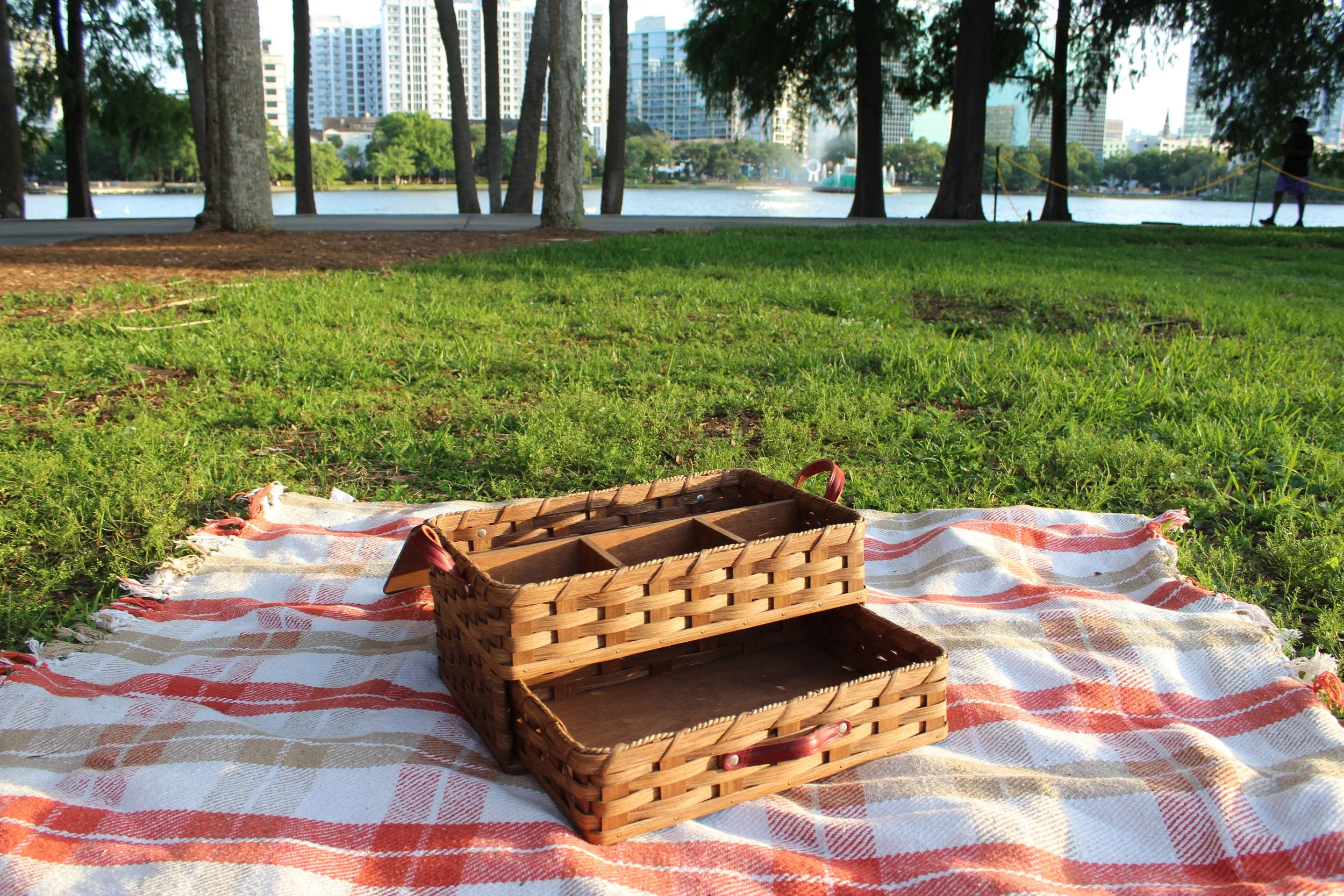 Rectangul Sewing Basket w/ Removable Tray | Large Amish Woven Wooden Basket