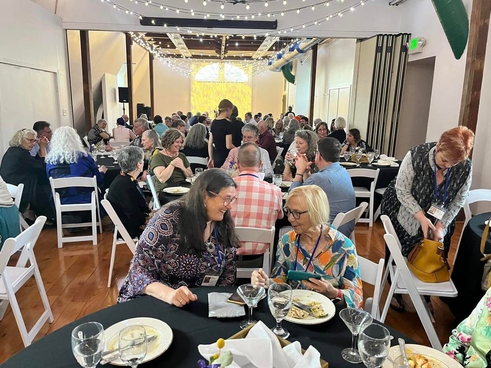 Artist dinner at Quilt National 2023. Photo by Leah Magyary.