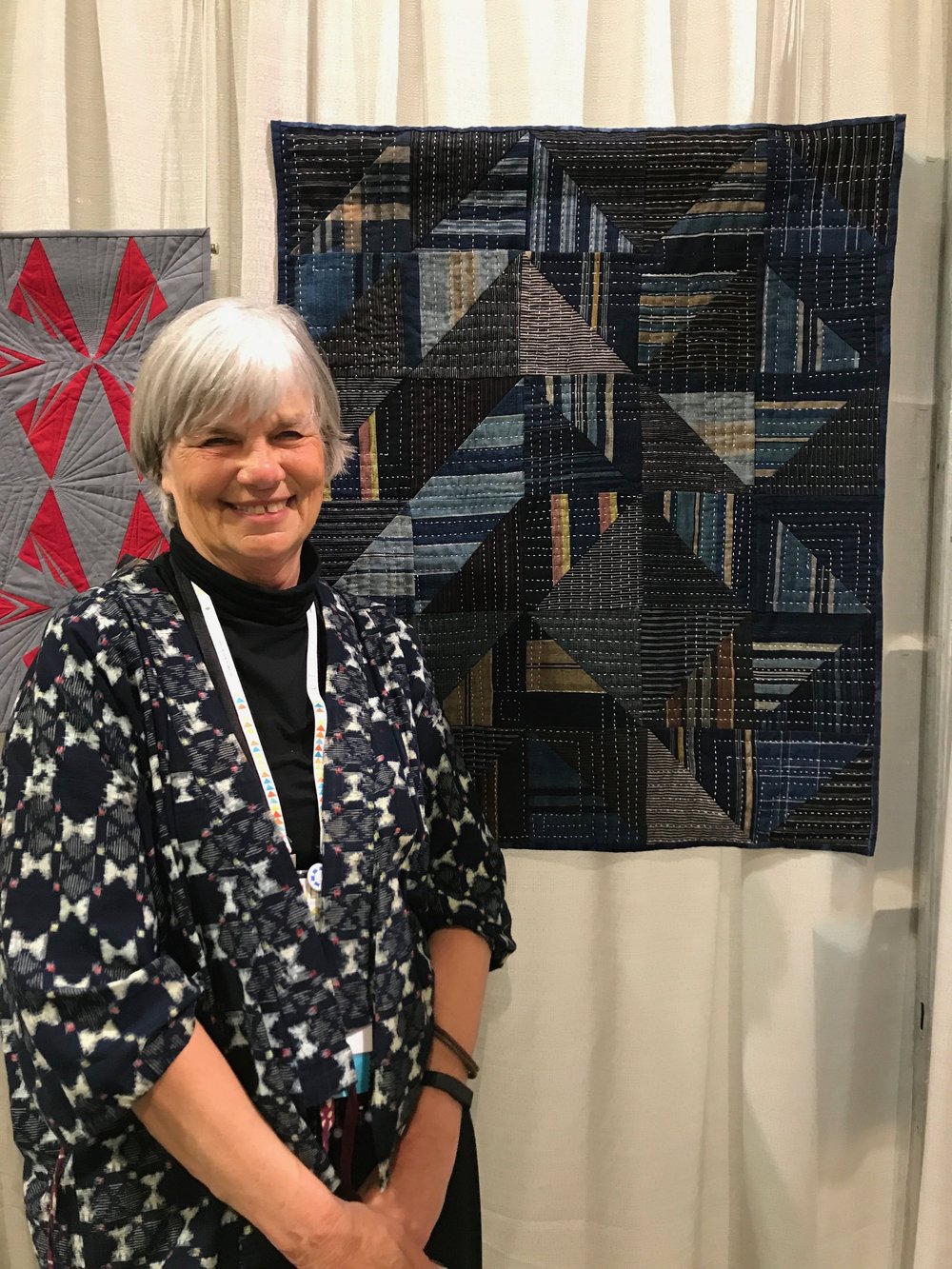  Merikay Waldvogel and her quilt "Japan Boro on My Mind" 