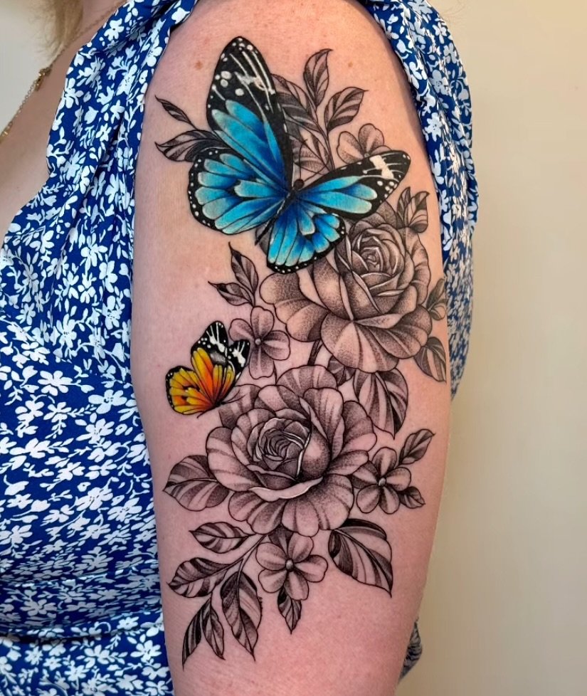 A collection of recent floral & butterfly tattoos from @luigitattoolife from fineline to realism to color, Luigi can do it all!
•
Message him directly for appointments!
•
#spokanetattoos #spokanetattooartist #pnwtattooartist #tattoo #t