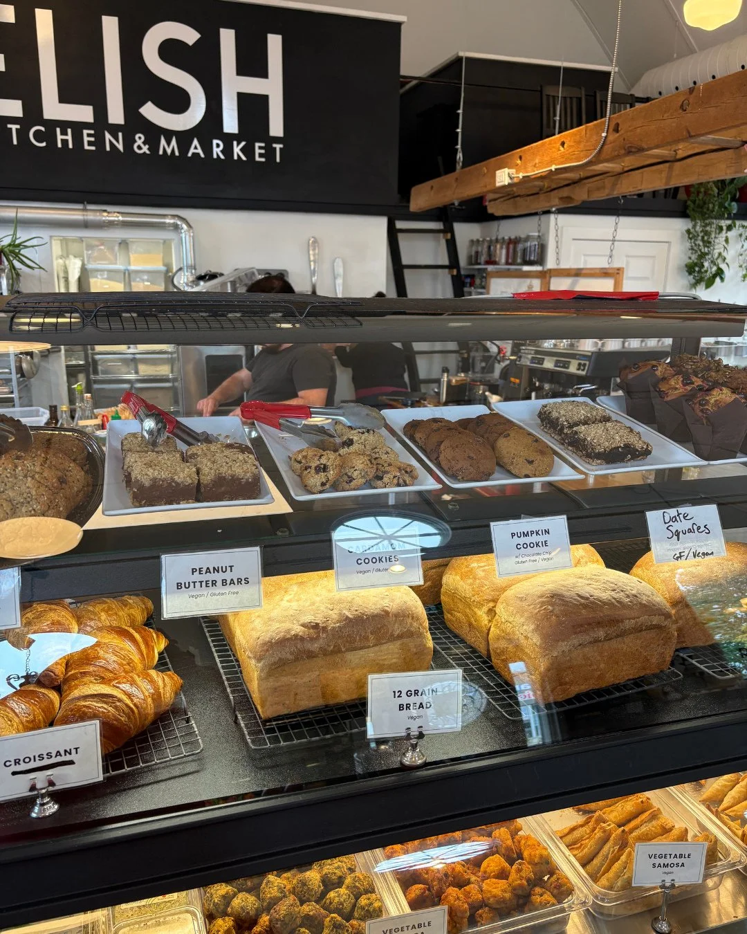 There's always time for a sweet treat 🍪🧁 ⁠
⁠
#relishmuskoka #muskokalife #glutenfreemuskoka #muskokabaking