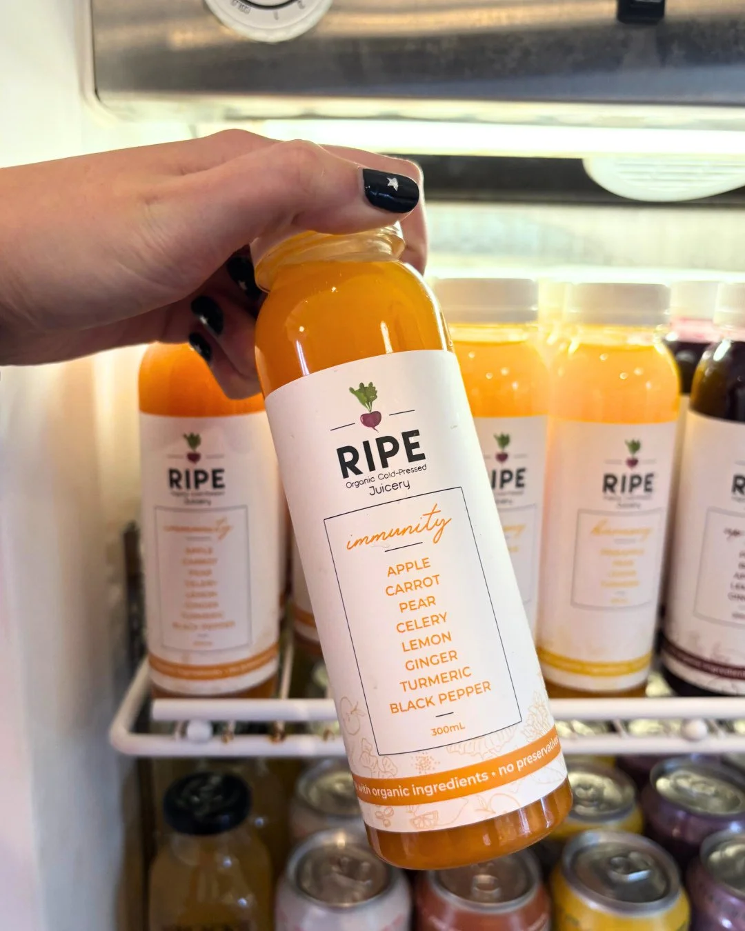 Skip cold &amp; flu season and give your immunity a little extra love ✨ Thoughtfully made, feel-good finds to help you stay well all season long.⁠
⁠
#relishmuskoka #muskokahealthfood #healthfoodstore #immuneboost