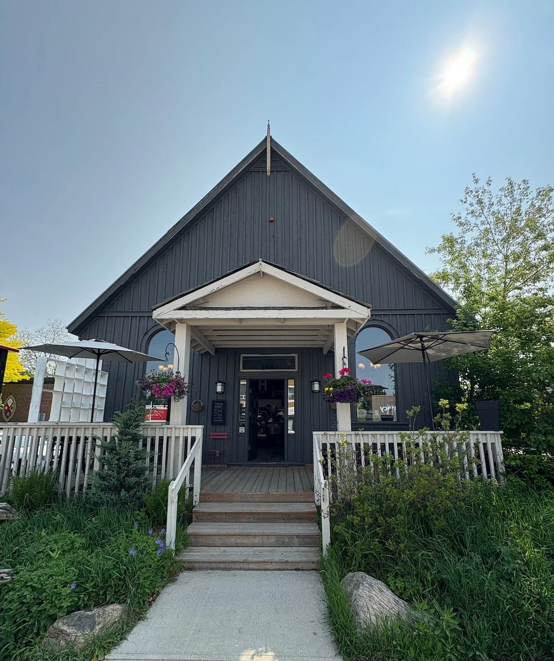 Just a little love for our favourite building 💕⁠
#relishmuskoka