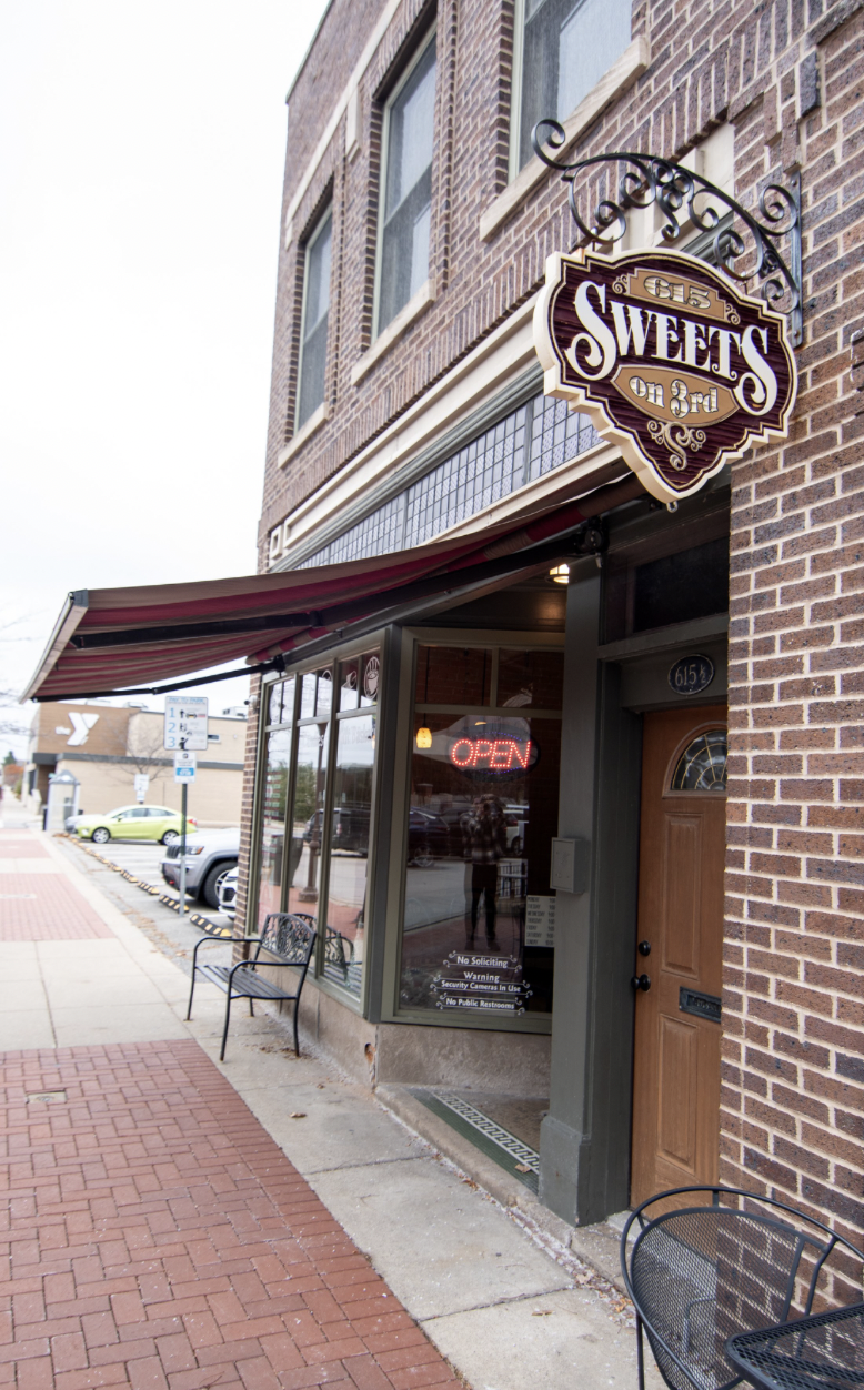 Sweets on 3rd | Open until 9pm