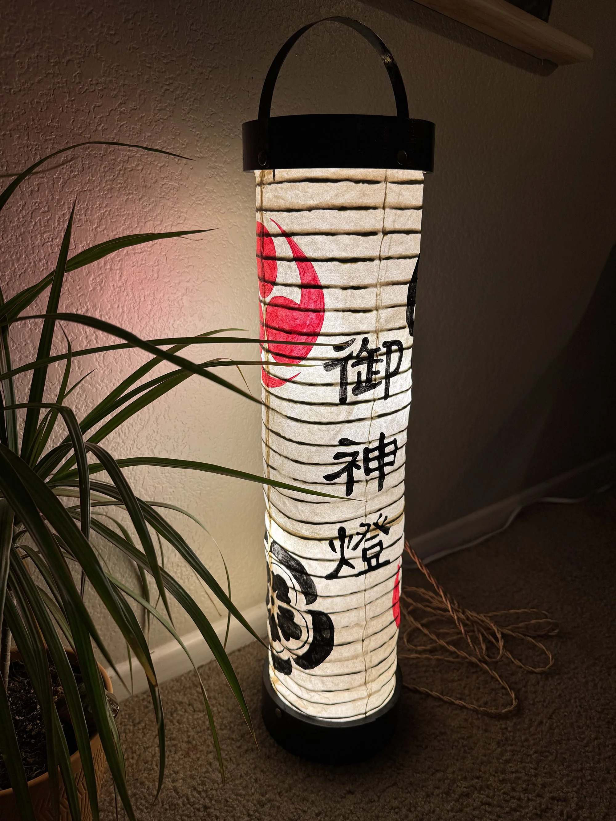 JapaneseLantern-light1.jpg