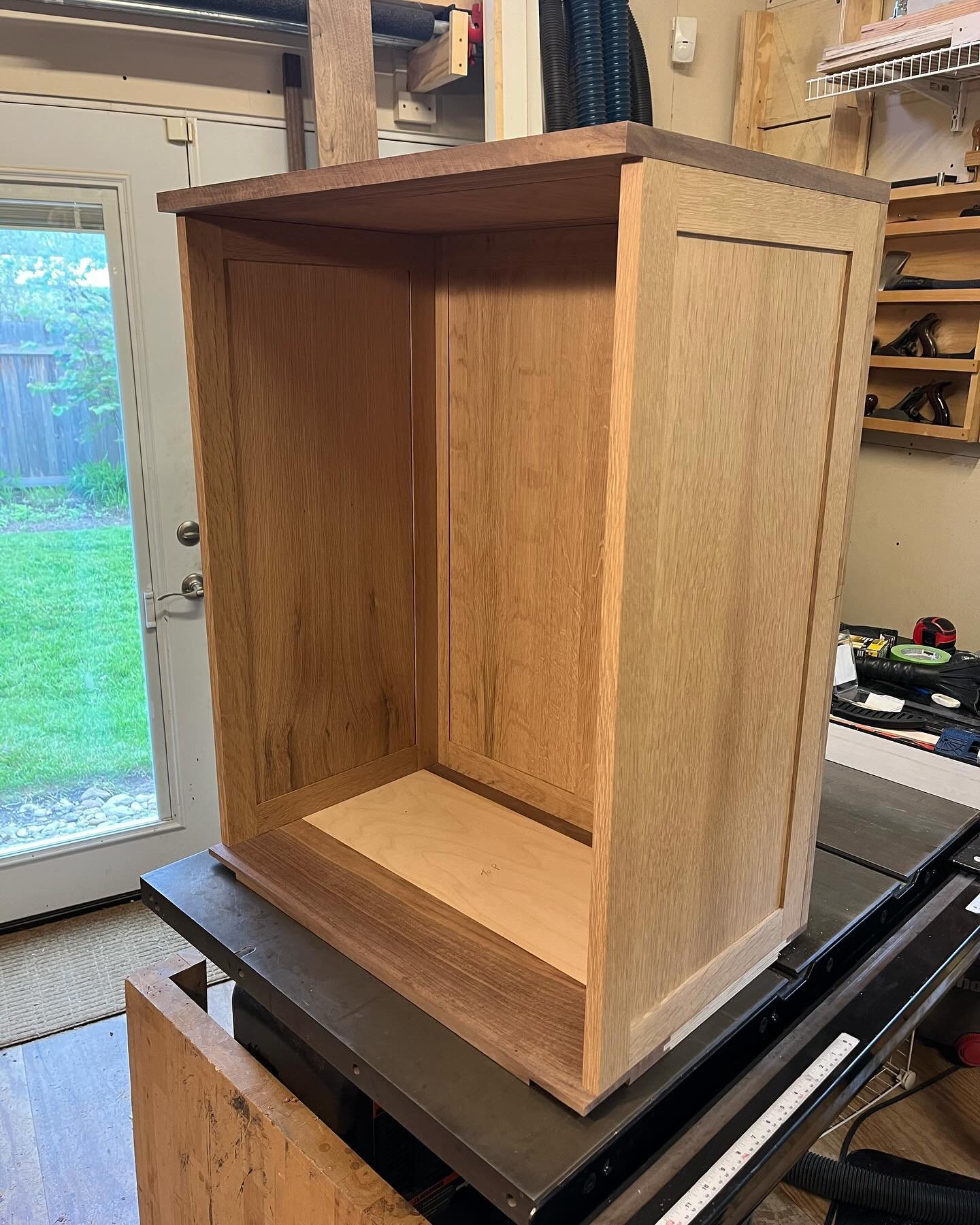 In &ldquo;case&rdquo; you thought there was only going to be a base for this project. Here&rsquo;s the upper! This was another case (no pun intended this time) of me making it harder for myself. Rift-sawn book-matched white oak panels (shopsawn venee