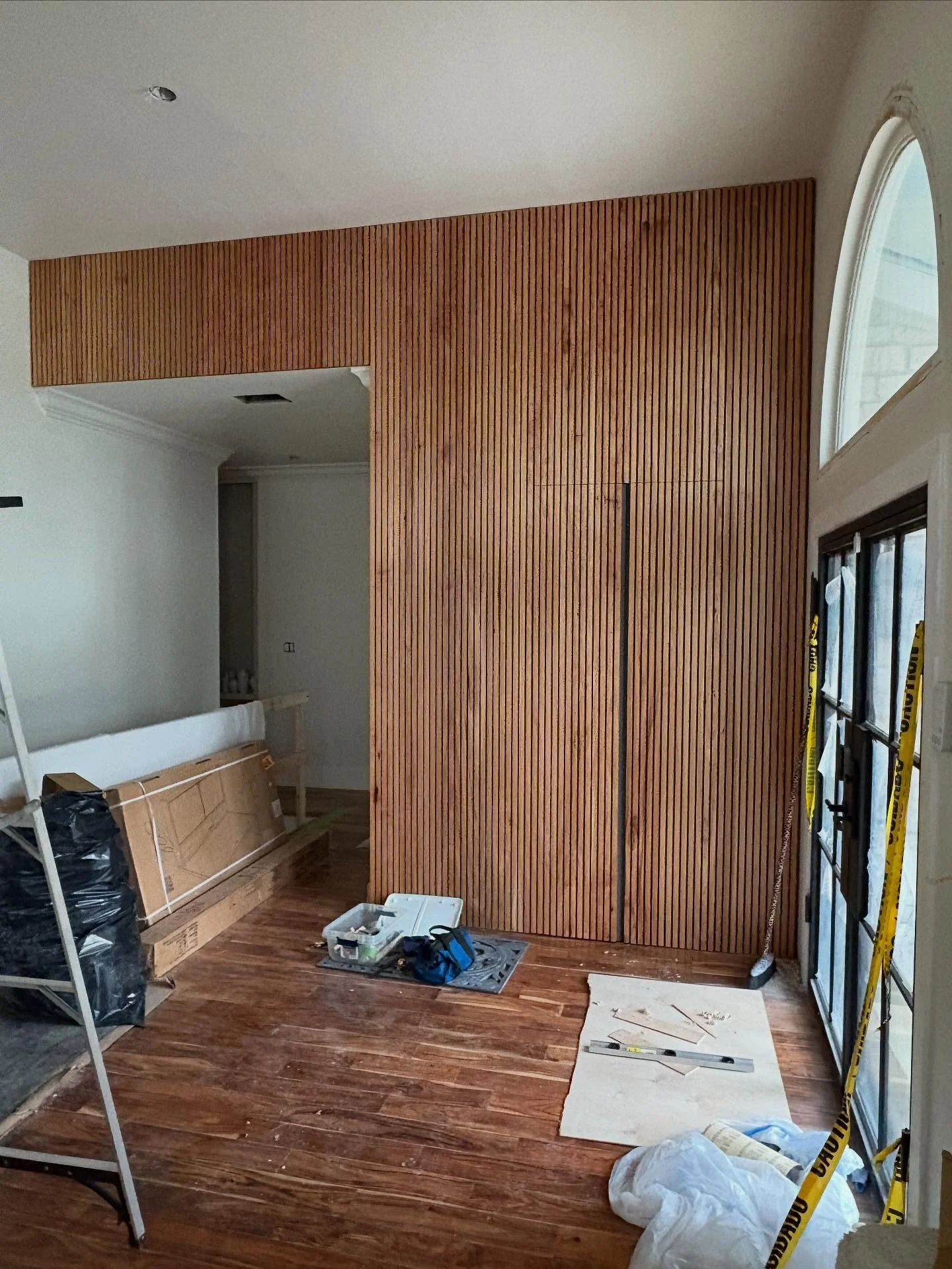 Sigh. The bottom of the right wall is out of true by 1/8&rdquo;. Unfortunately that 1/8&rdquo; shows up at the closet door interface, because I used the wall as a reference point. So, tomorrow I will remove the far right section of accent wall (about