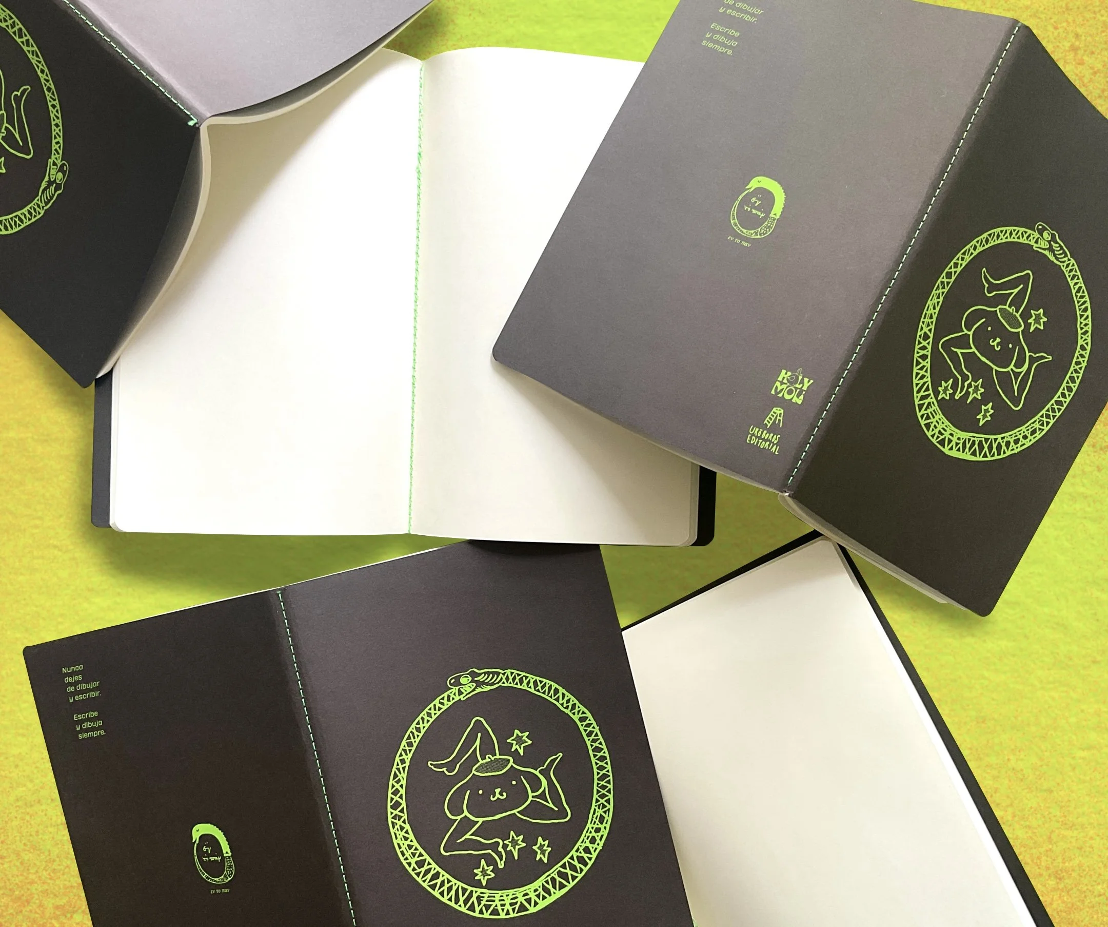 Libreta Uroboros (lisa)