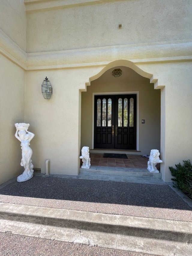 large home entrance.jpg