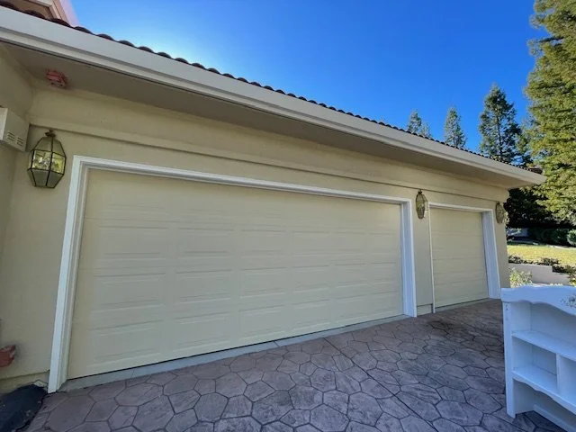 large home garage.jpg