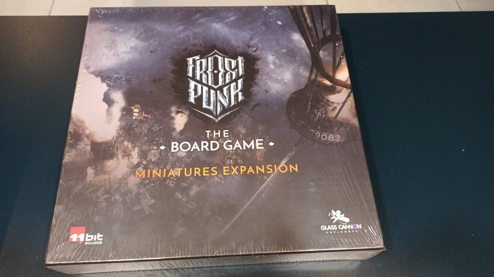 Frostpunk miniatures.jpg