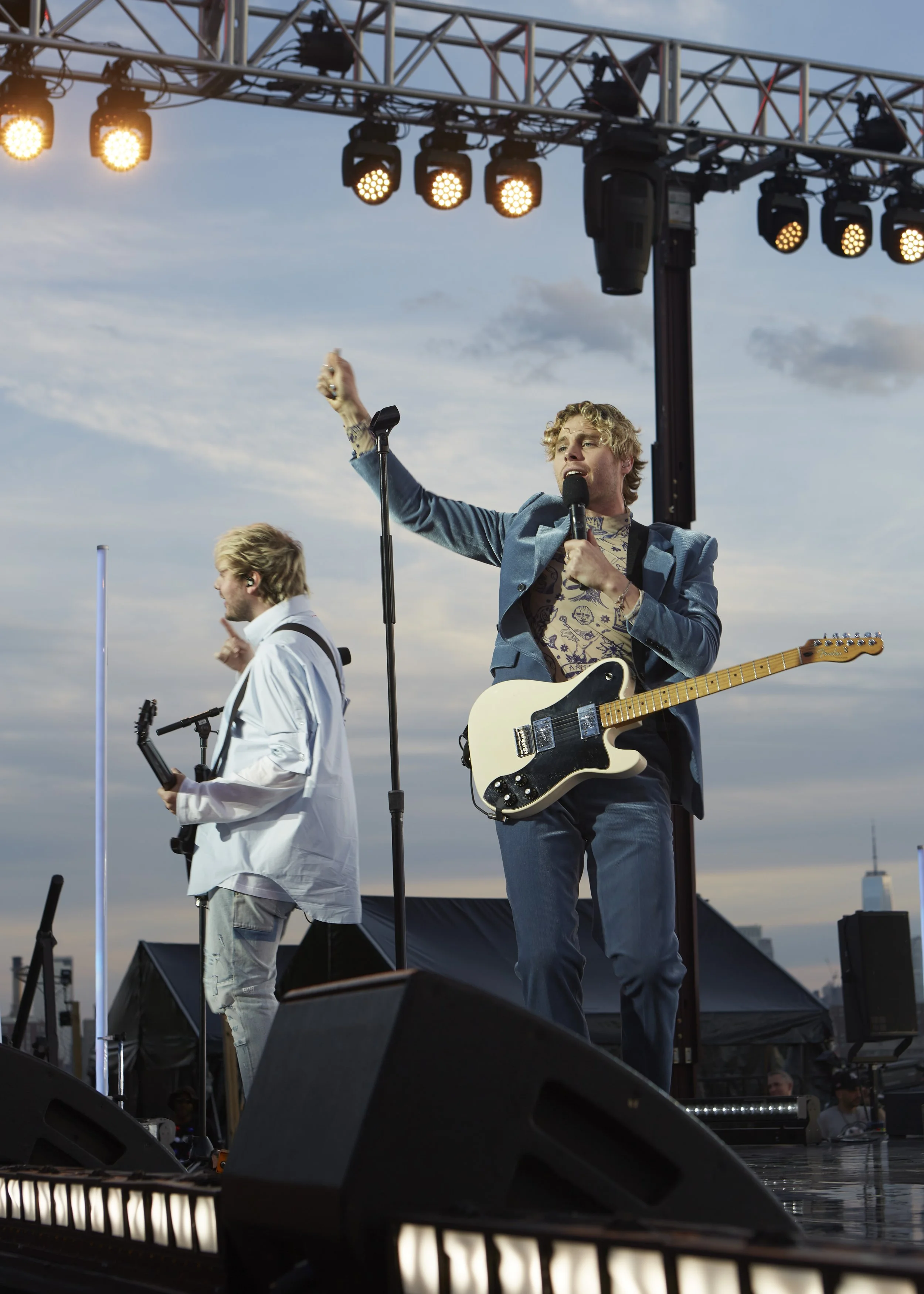 211125_Thanksgiving_0784 copy.jpg