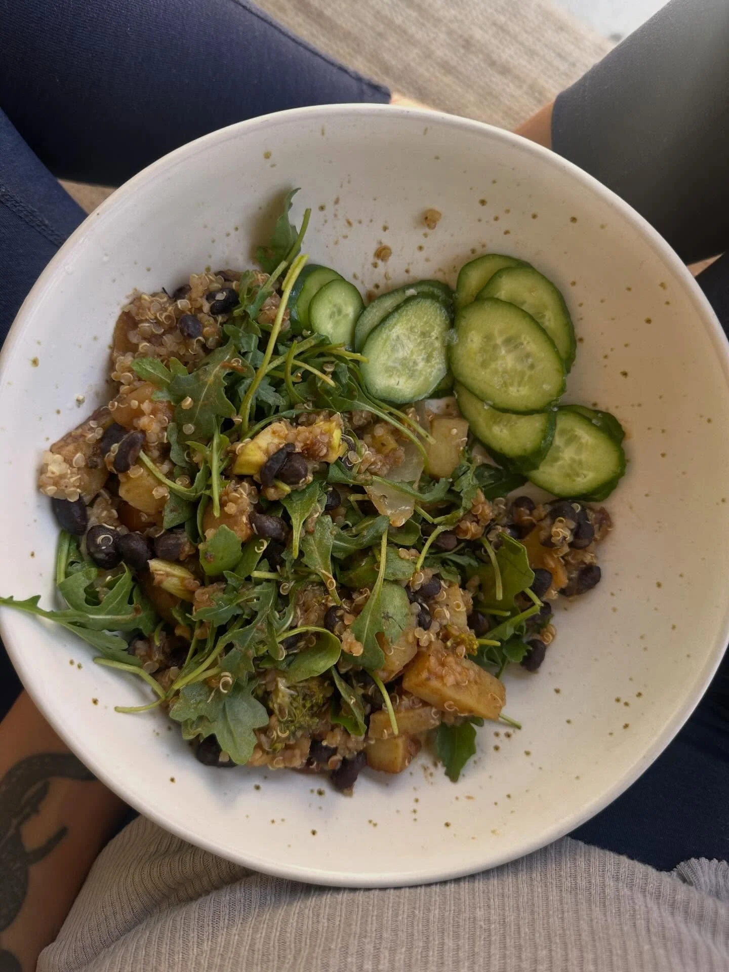 It&rsquo;s 11:30a &hellip; Post workout meal, high in protein and made with leftovers. 

(Leftovers) Black bean and potato saute in avocado oil w onions, garlic ~ paprika, cumin, dash of cinnamon, s+p of course 

I make a batch of salted but plain qu