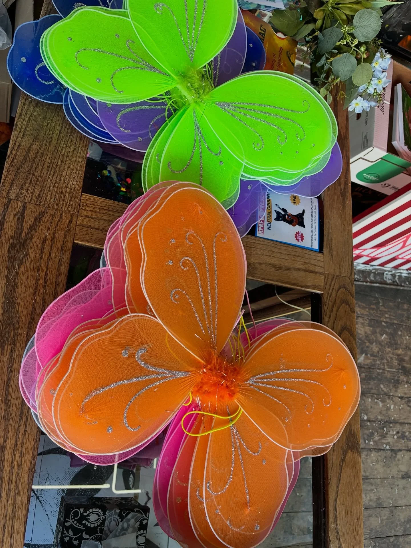As always, the first few folks get free fairy wings! ✨
