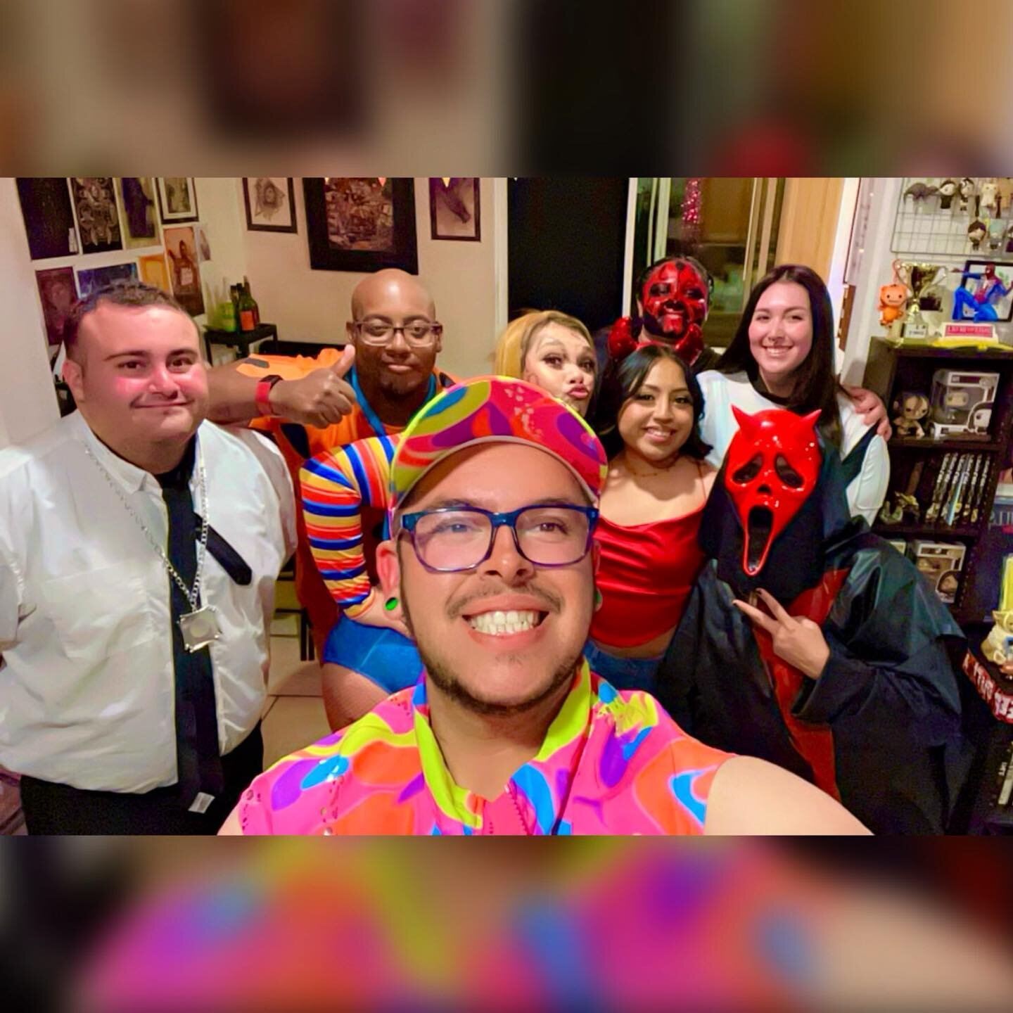 Here&rsquo;s some pics from our Halloween Potluck we did on the 10/21. We had a blast with Halloween themed foods and scary movies! Thank to everyone who came! 😃

#halloween #halloweenpotluck #potluck #potluckparty #costumes #cosplay #imjustken #chu