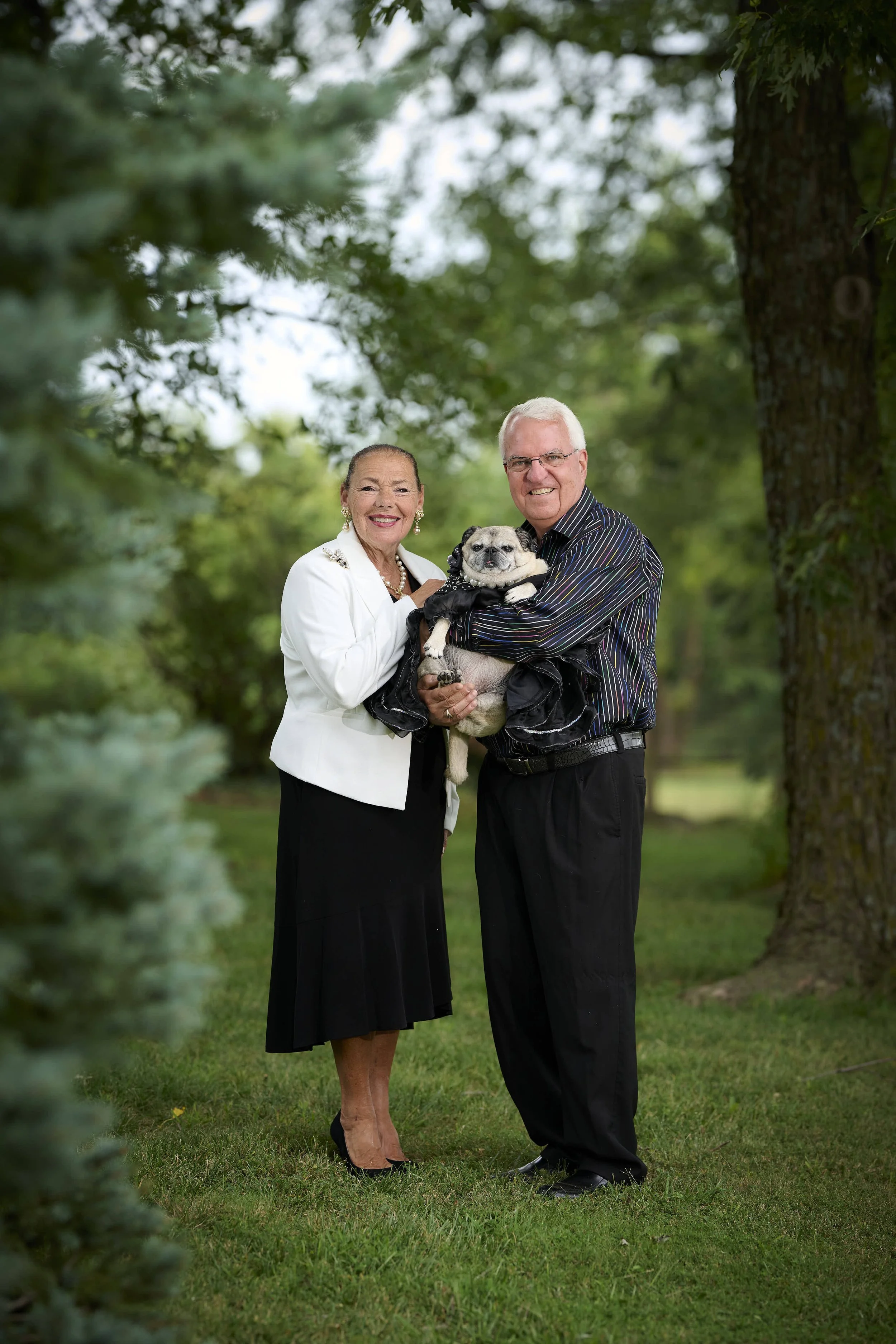 Luxury Family & dog photography by Parkville dog & pet photographer Paws & Snap