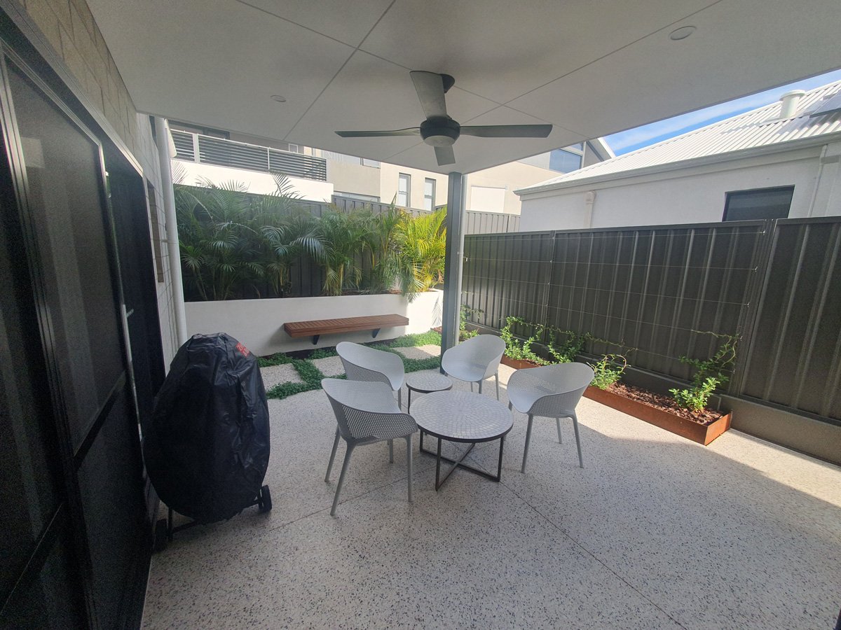 Alfresco.jpg