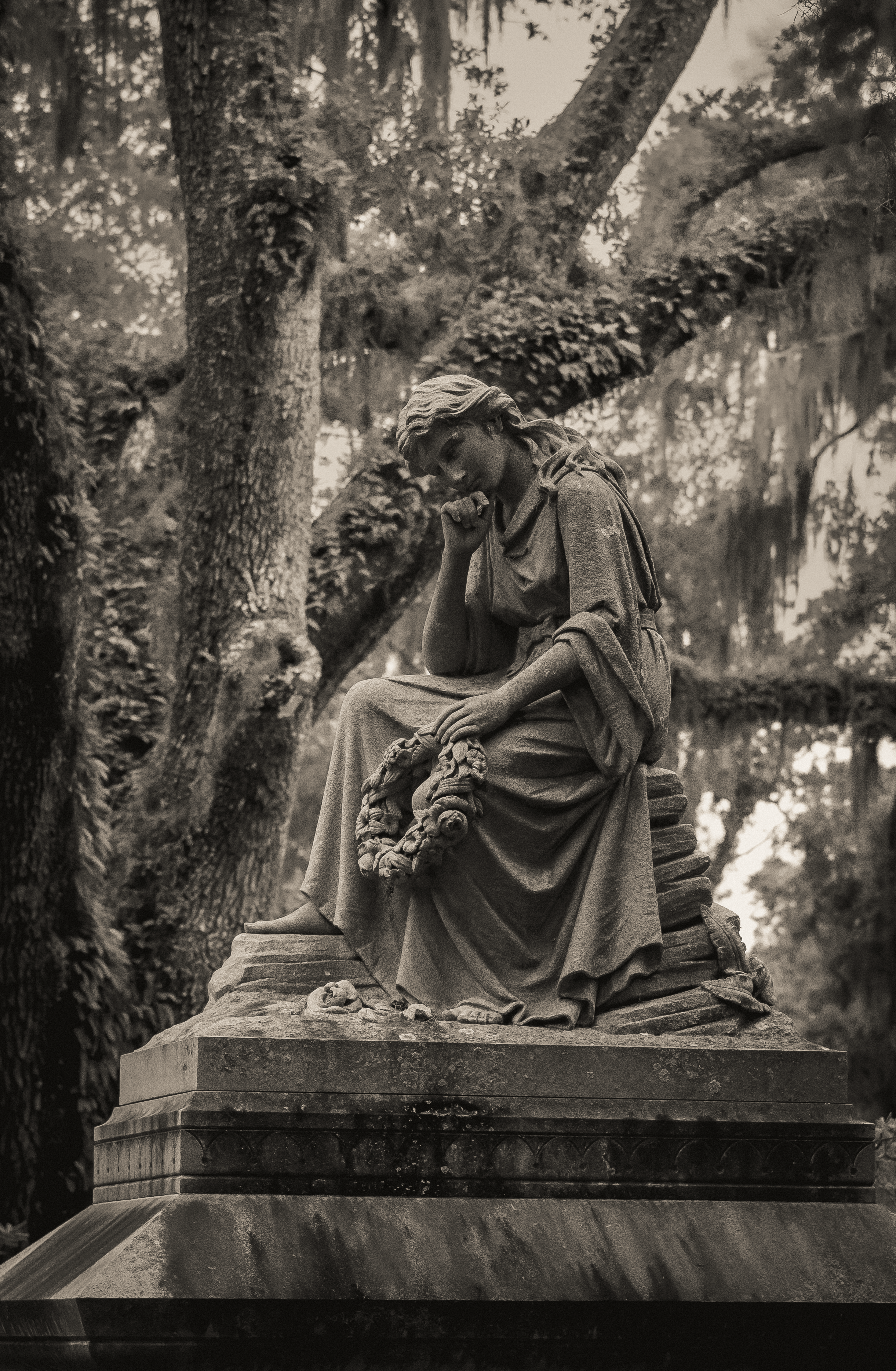 Photo by Jonathan Walker (Savannah, GA Bonaventure Cemetery, Shot Feb. 2023)