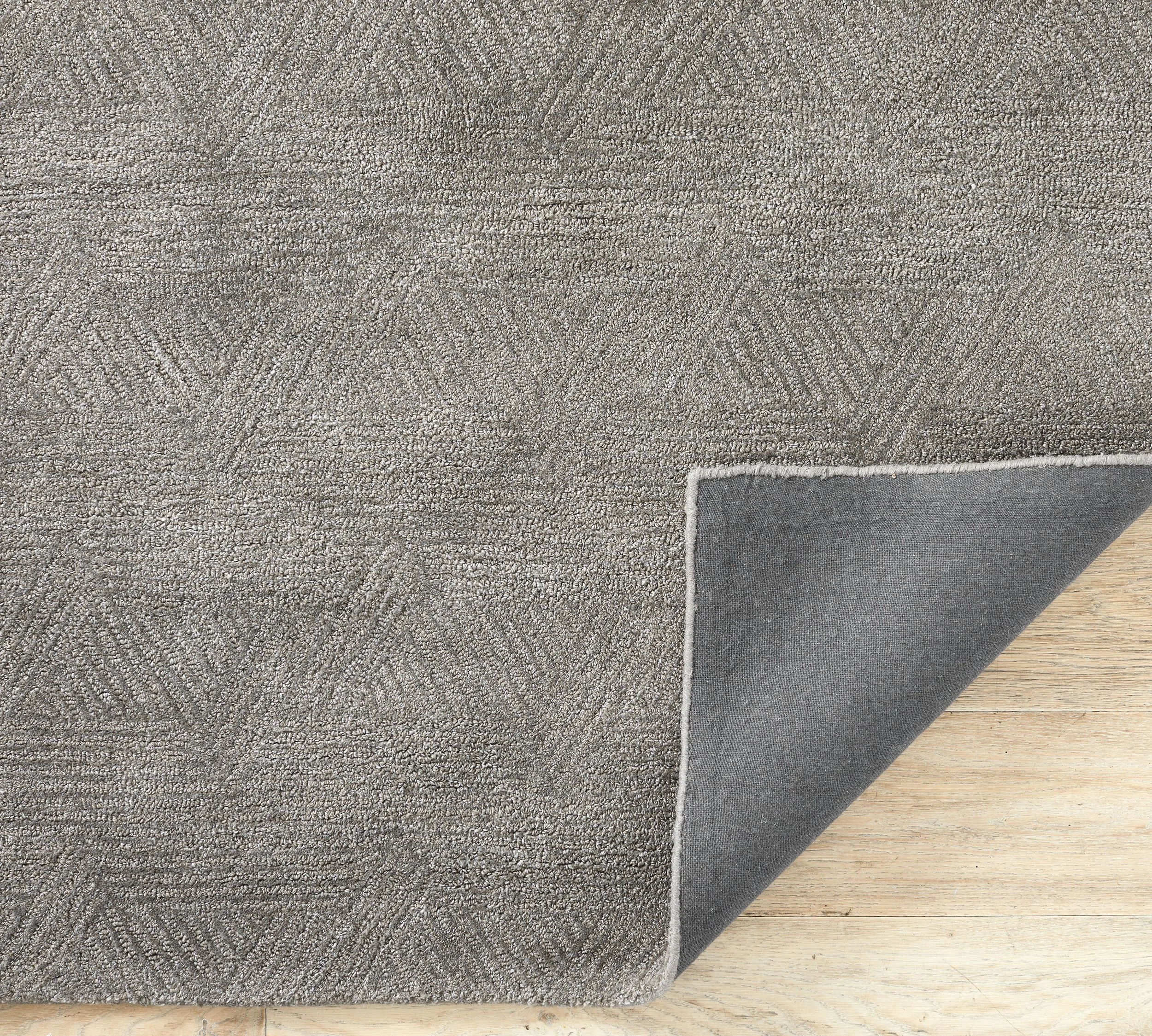 PBM-ASHER-EASY-CARE-RUG-Gray-8x10-PIP-Detail-Flipped.jpg
