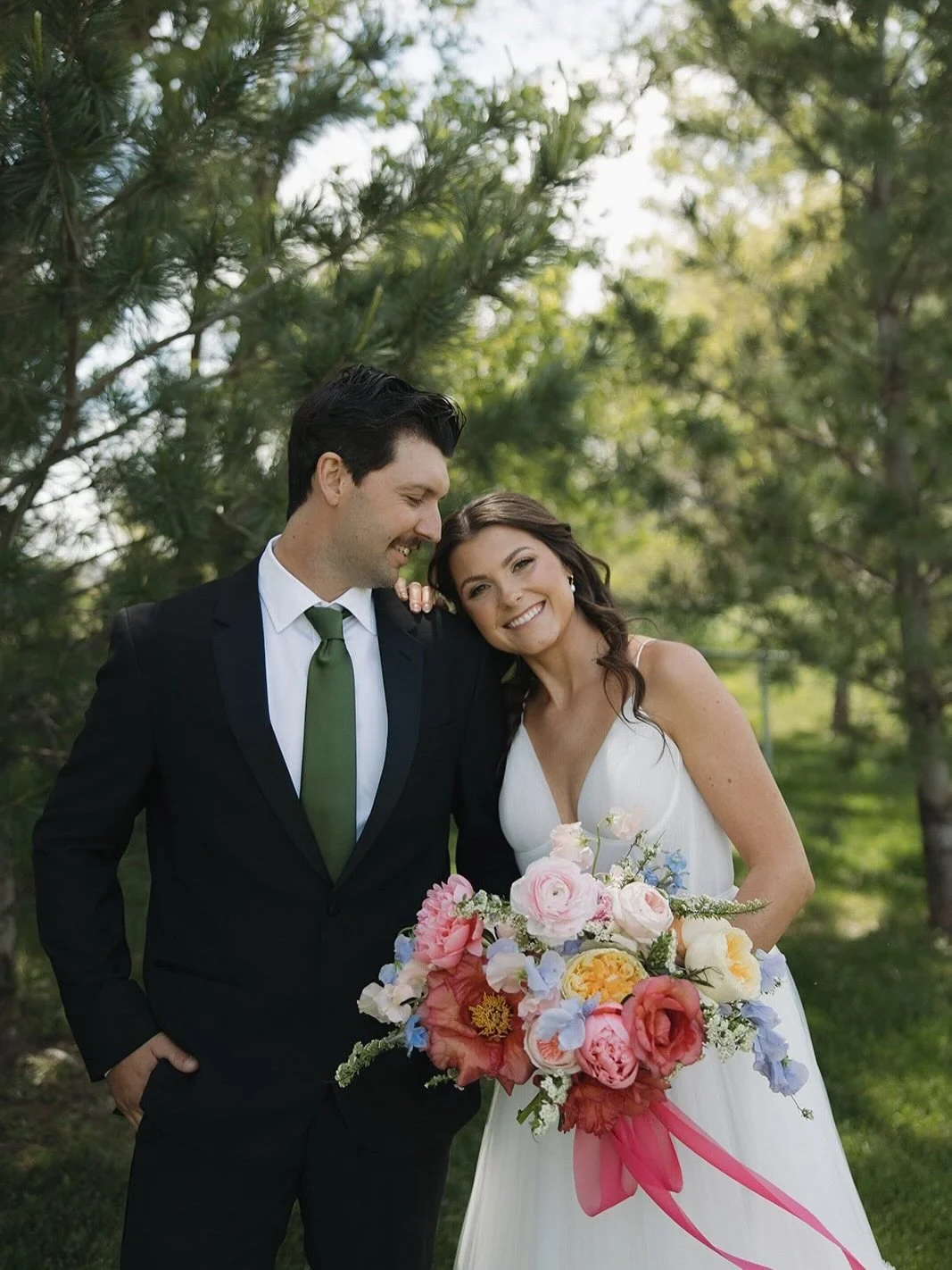 Sneaks from Kayla &amp; Shane&rsquo;s day are everything 💛💕🌷✨🌸💐

📸 @sami.photoandfilm 
@photography.by.corinne 
Venue: @aviewvenues 
Florals: @camilleflorals 
Officiant: @laurenvargasofficiant 
Dress: @arcbridalboutique 
Makeup: @abbyhubbard_ma