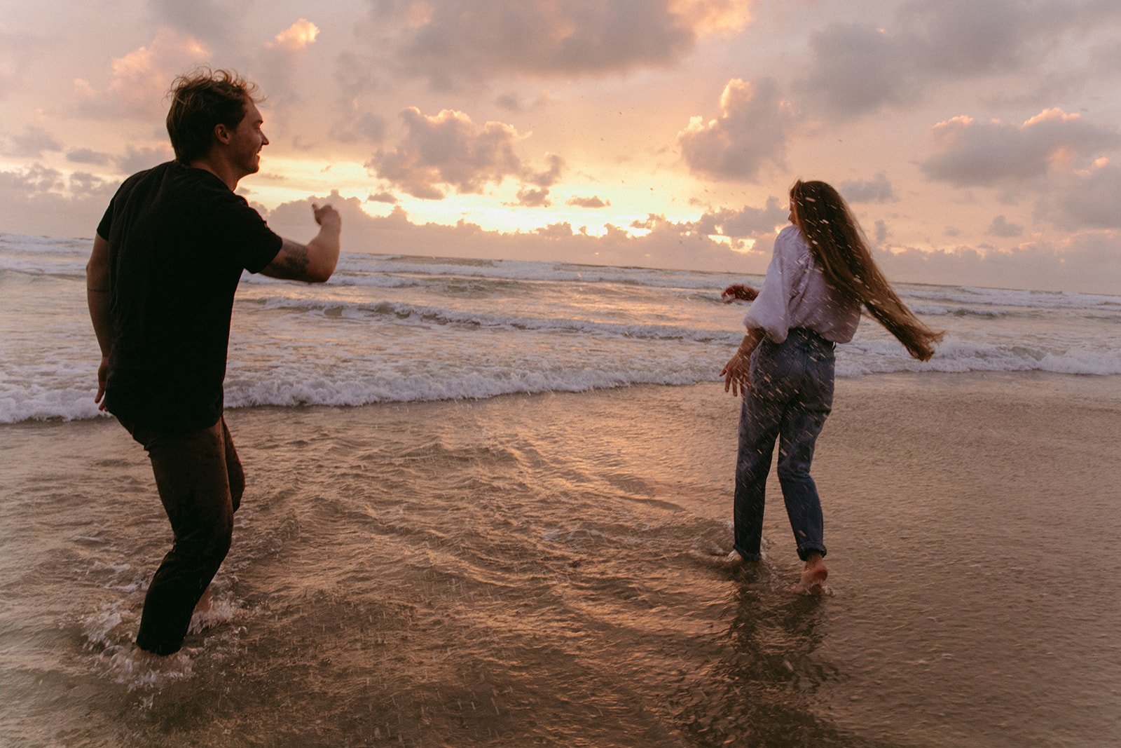 What You Need to Know for the Best Sunset Beach Engagement Photos in California